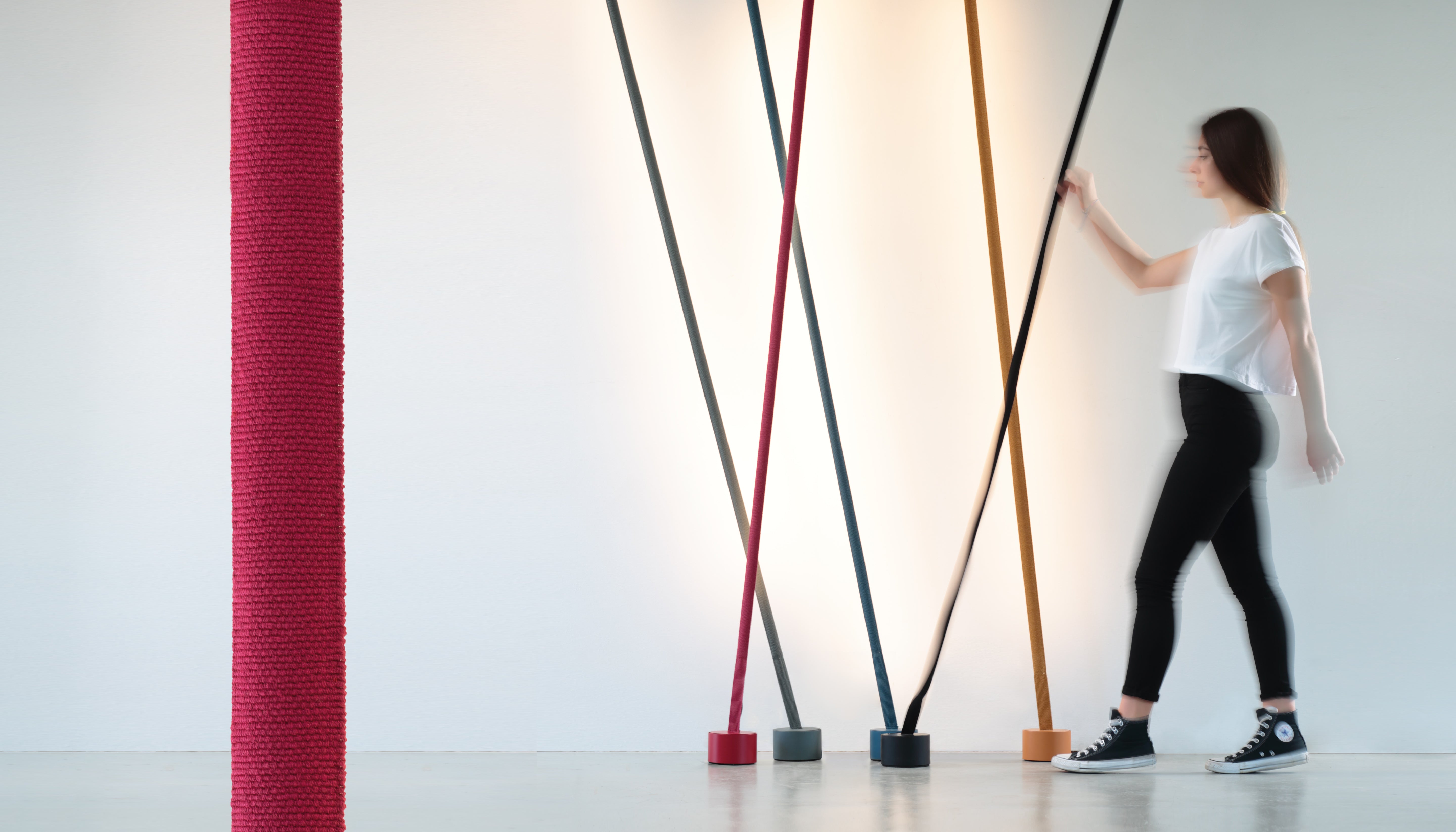 Vloerlamp ELASTICA zwart