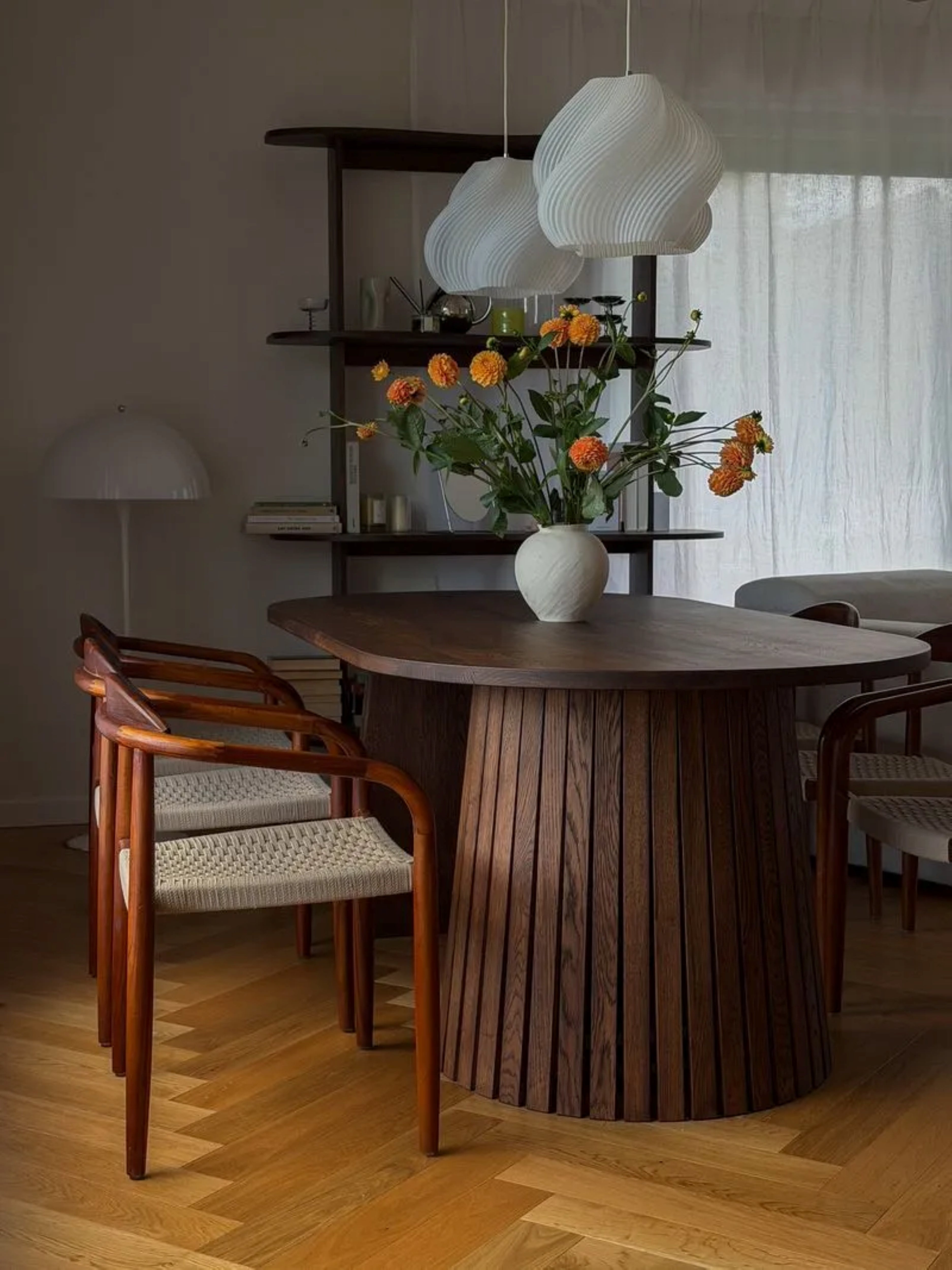 Ovale tafel IGGY van eikenhout