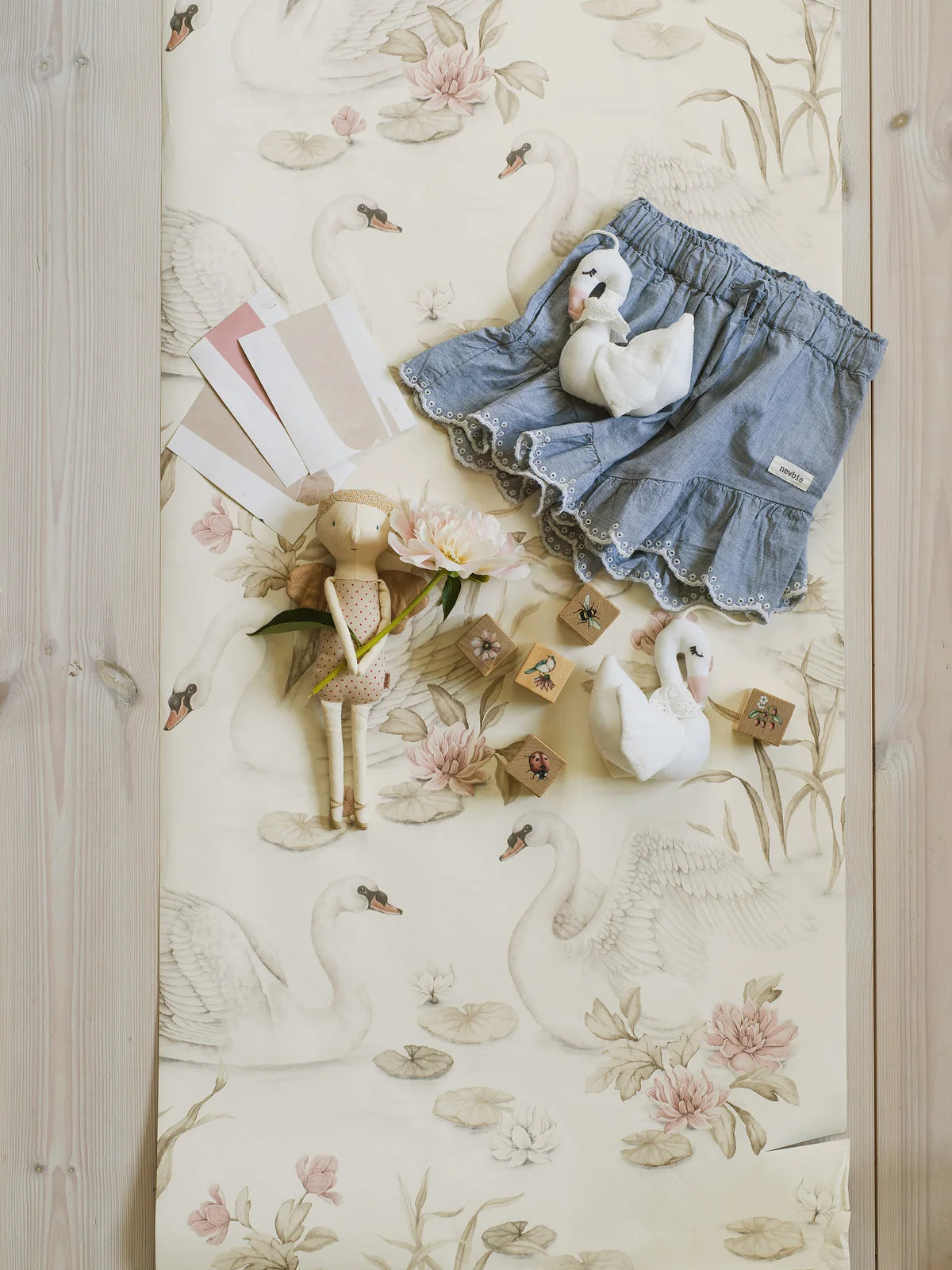 Kindertapijt met planten- en dierenmotief LILY SWAN crème