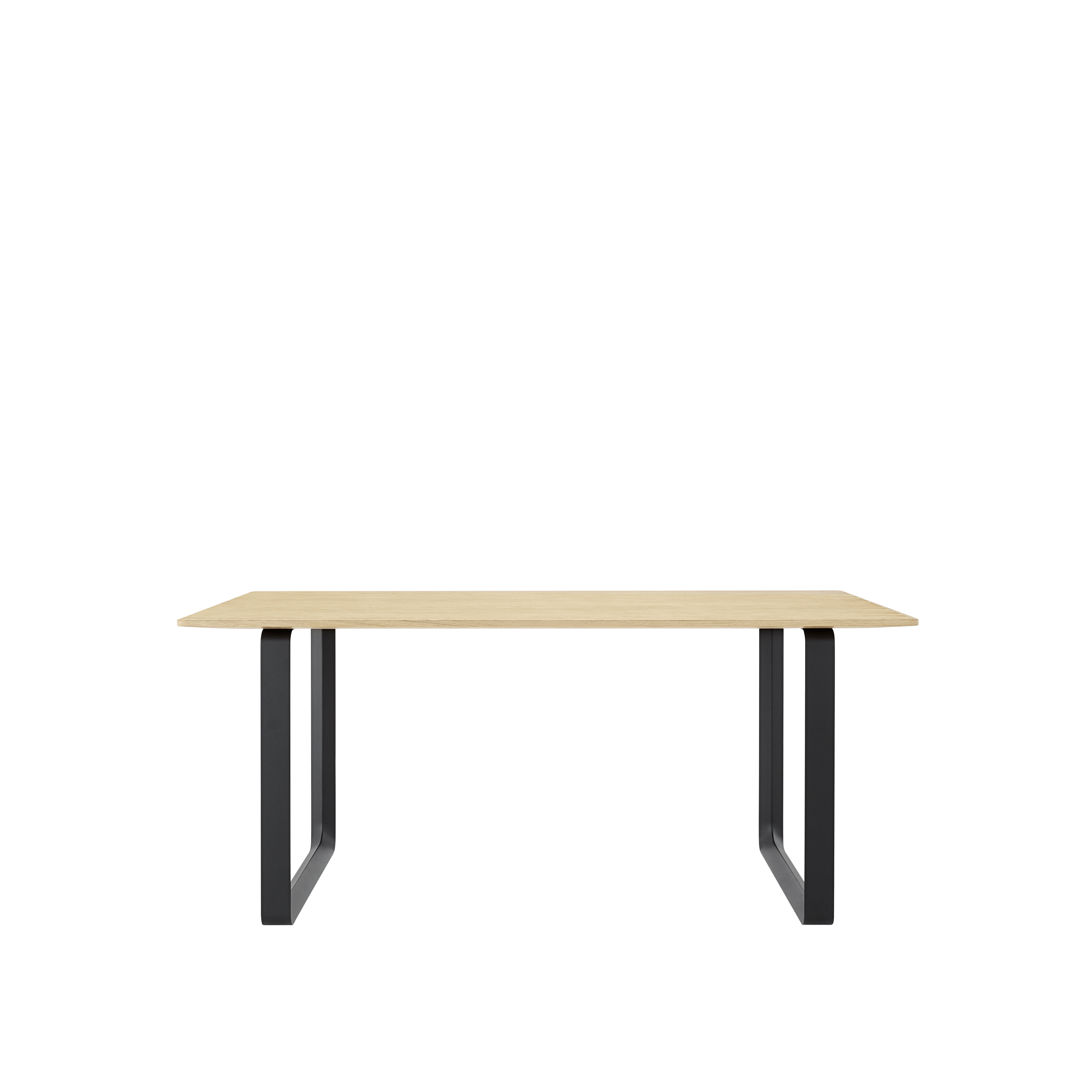 Eettafel 70/70 van eikenhout met zwarte basis