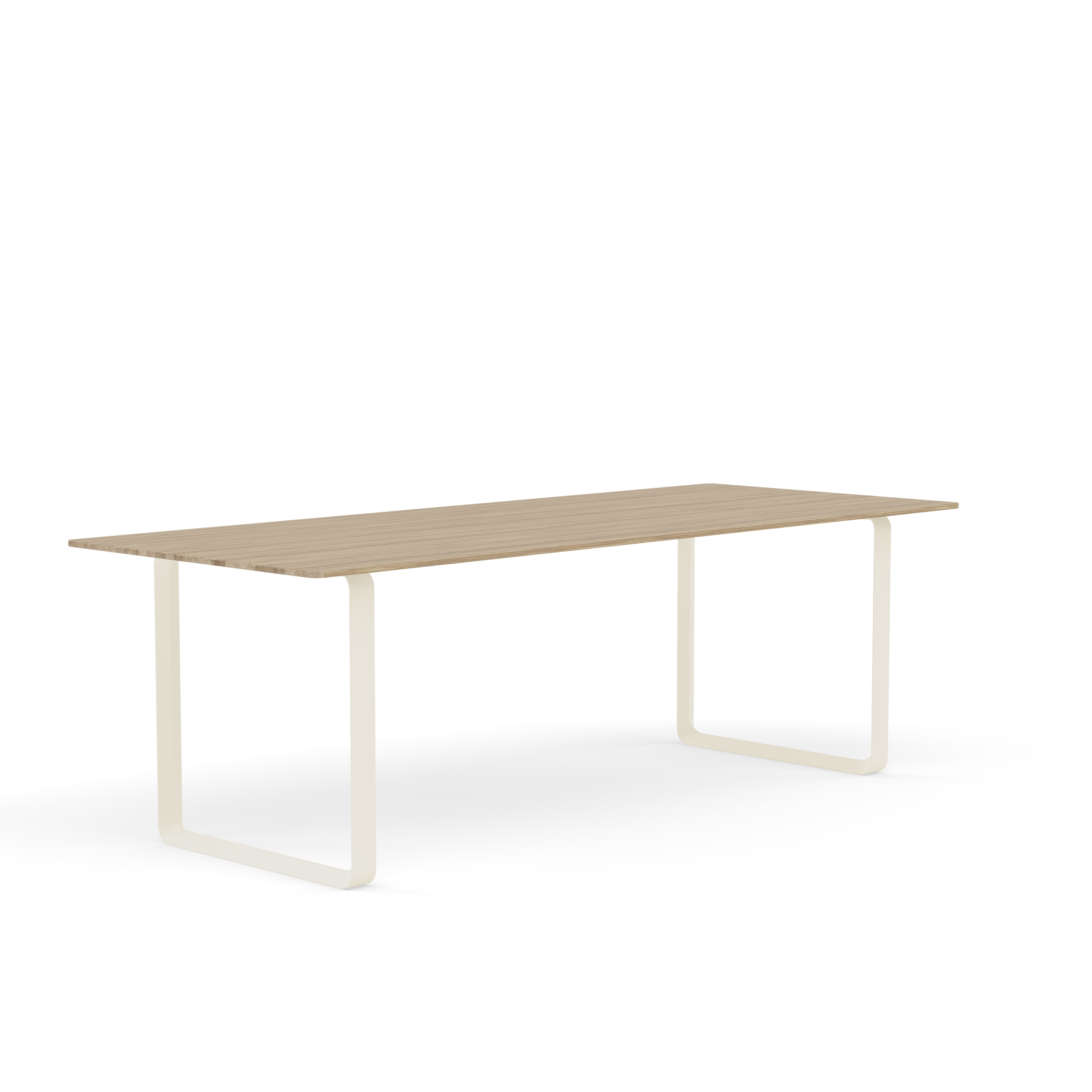 Eettafel 70/70 van eikenhout met zandkleurige basis