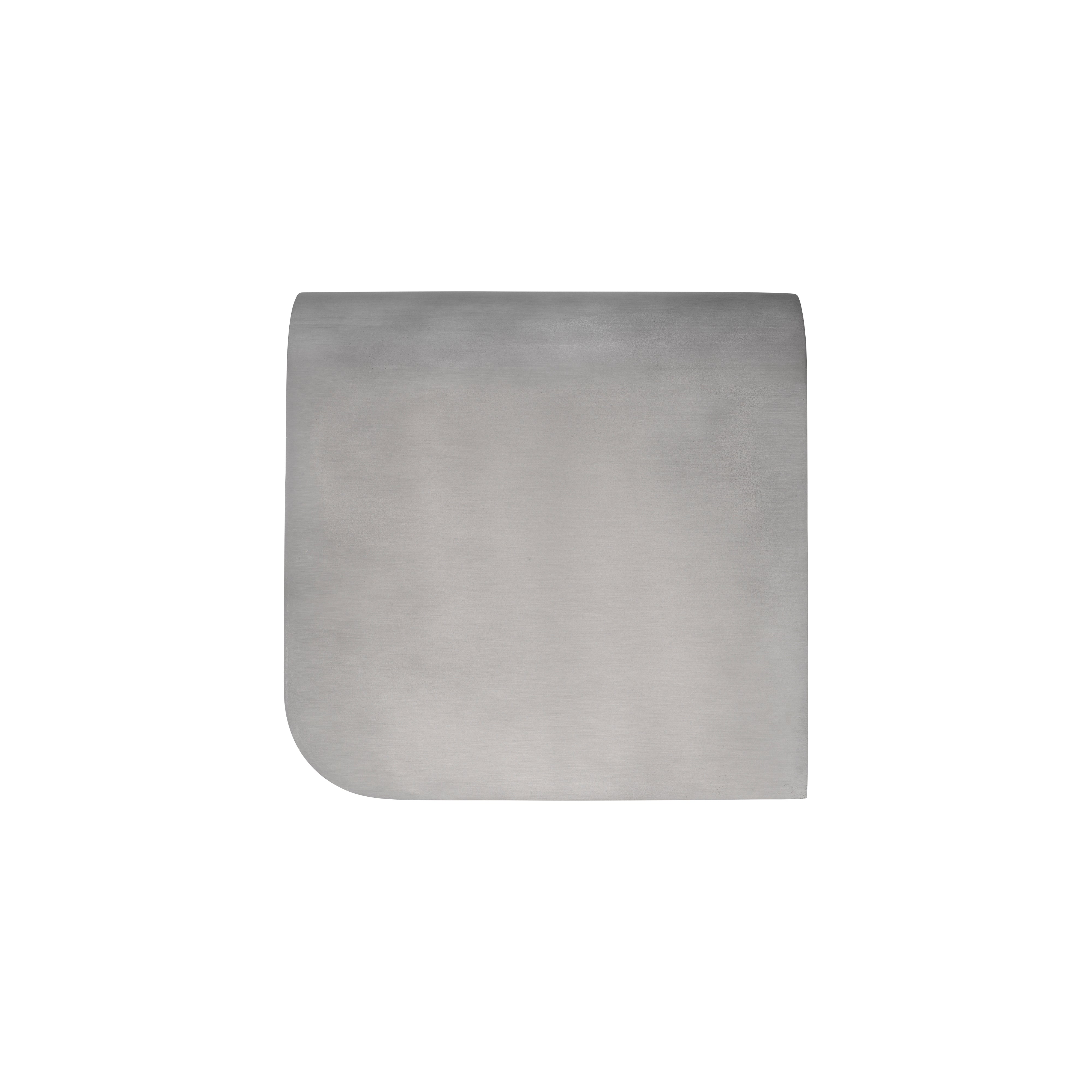 VOLUME aluminum side table