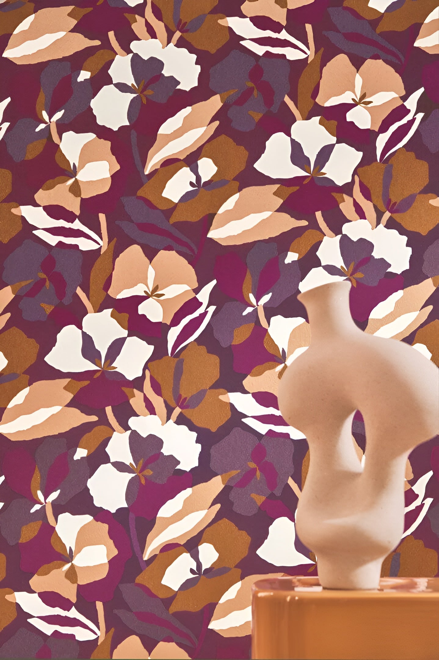 Behang met plantenmotief van bloemen AMARYLLIS - PURPER/AMBER purper met beige