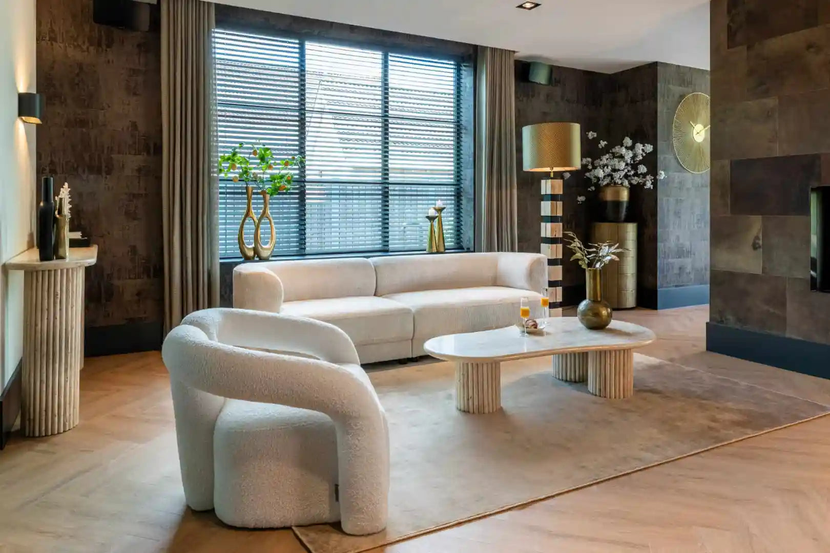 LA CANTERA travertine coffee table