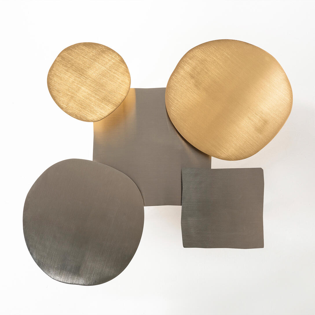 Round coffee table XXX nickel