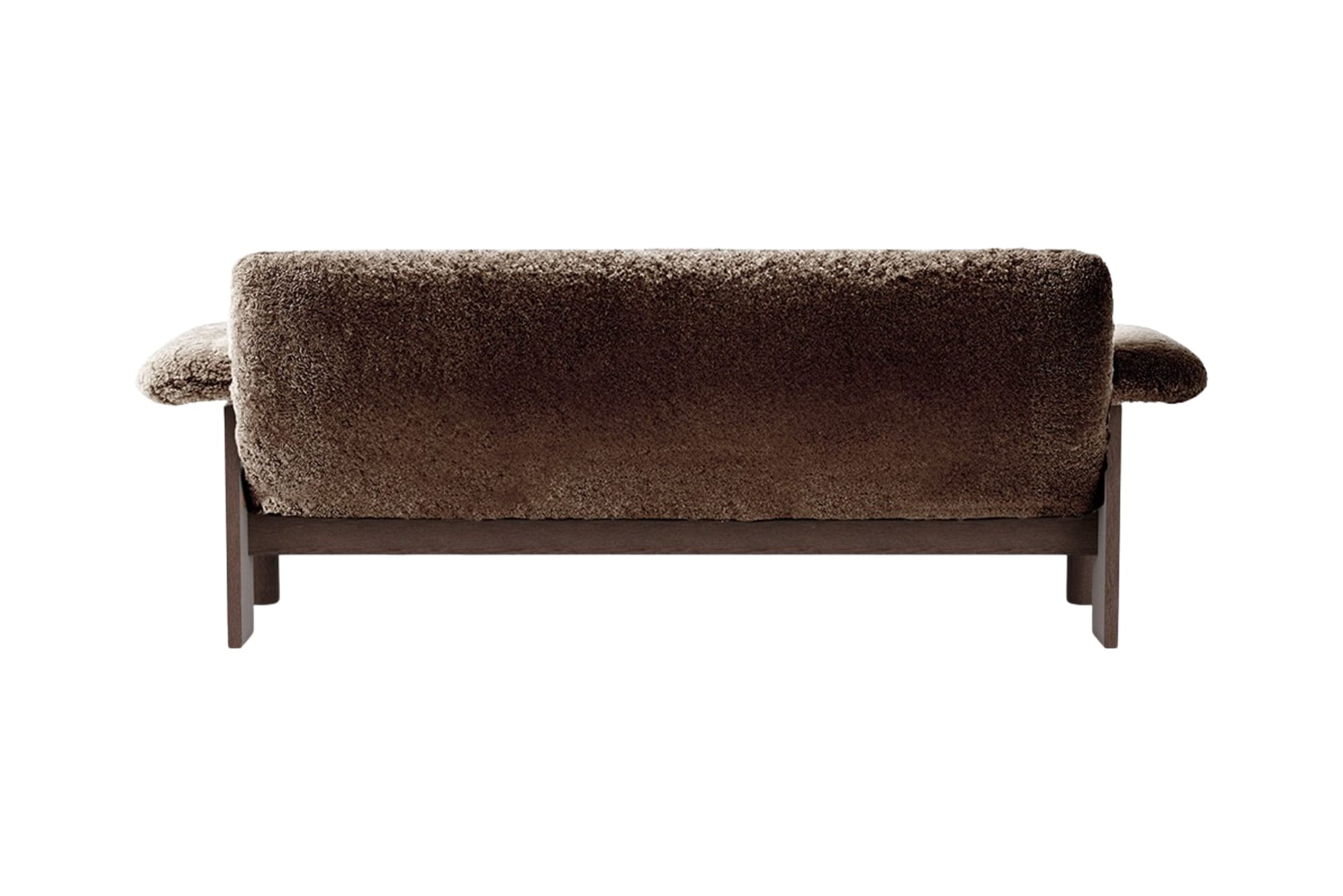 Sofa BRASILIA bruin schapenleer met een donkere eiken basis