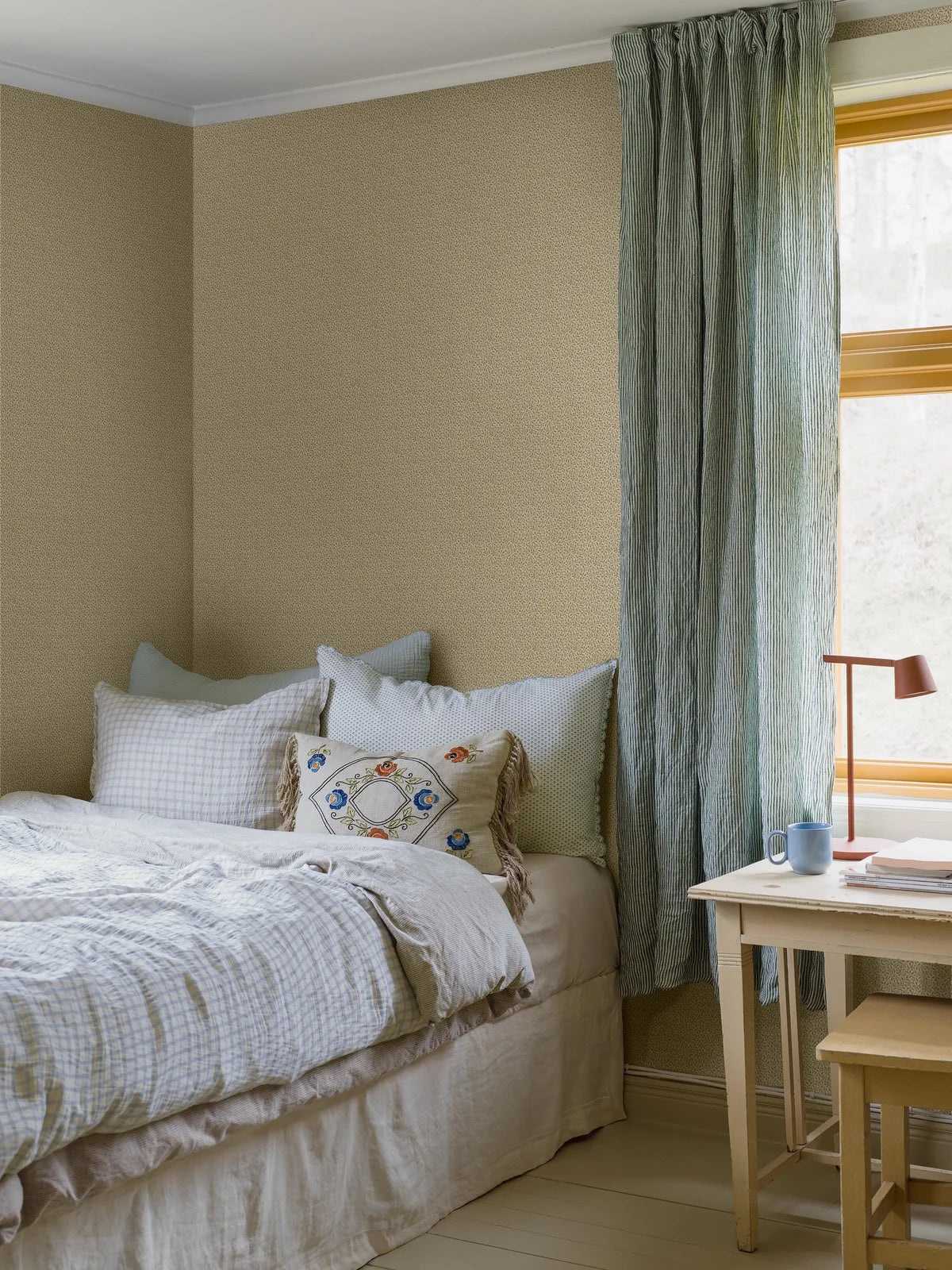 Behang met plantenmotief IDA geel met wit