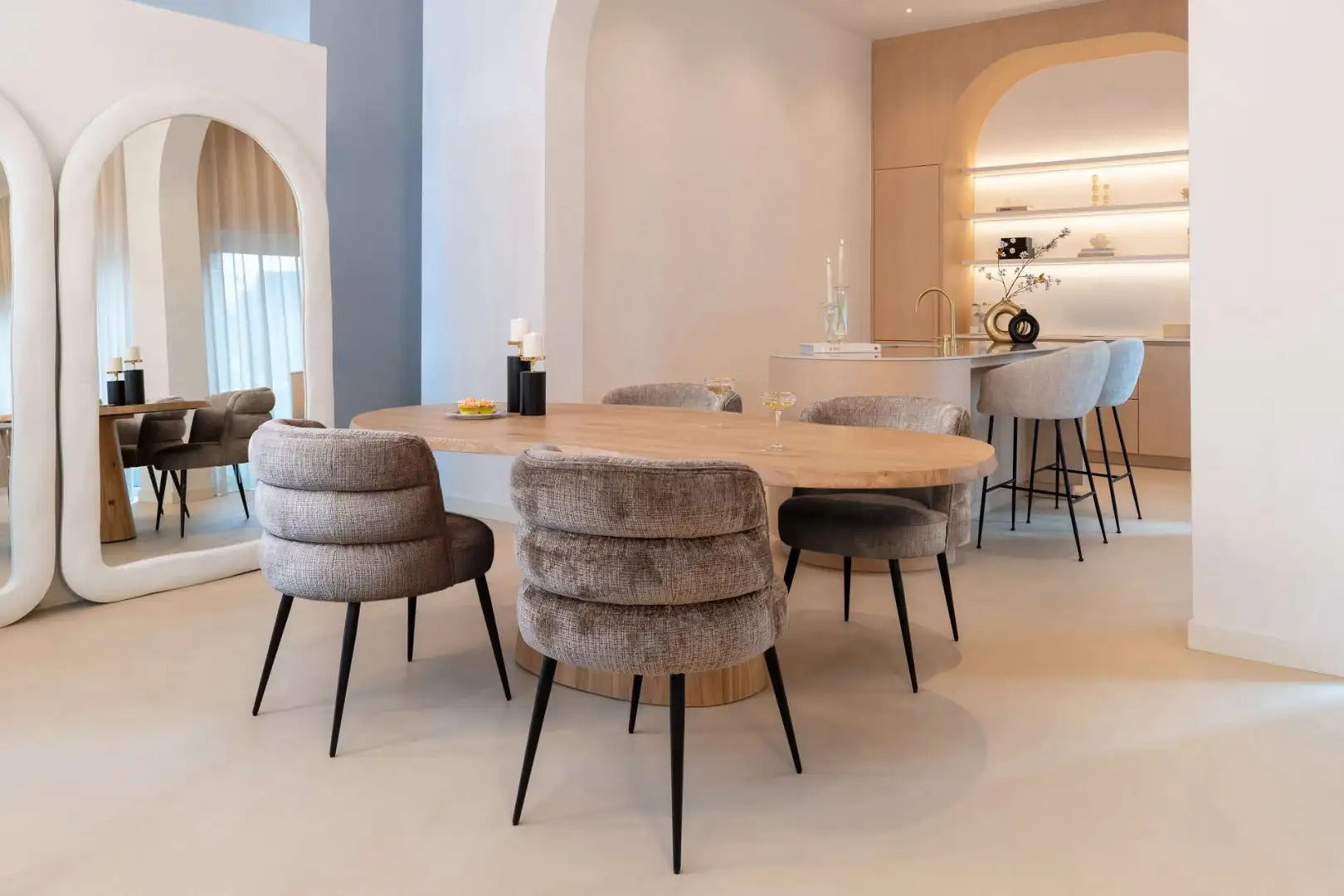 Ovale tafel FICTUS beige