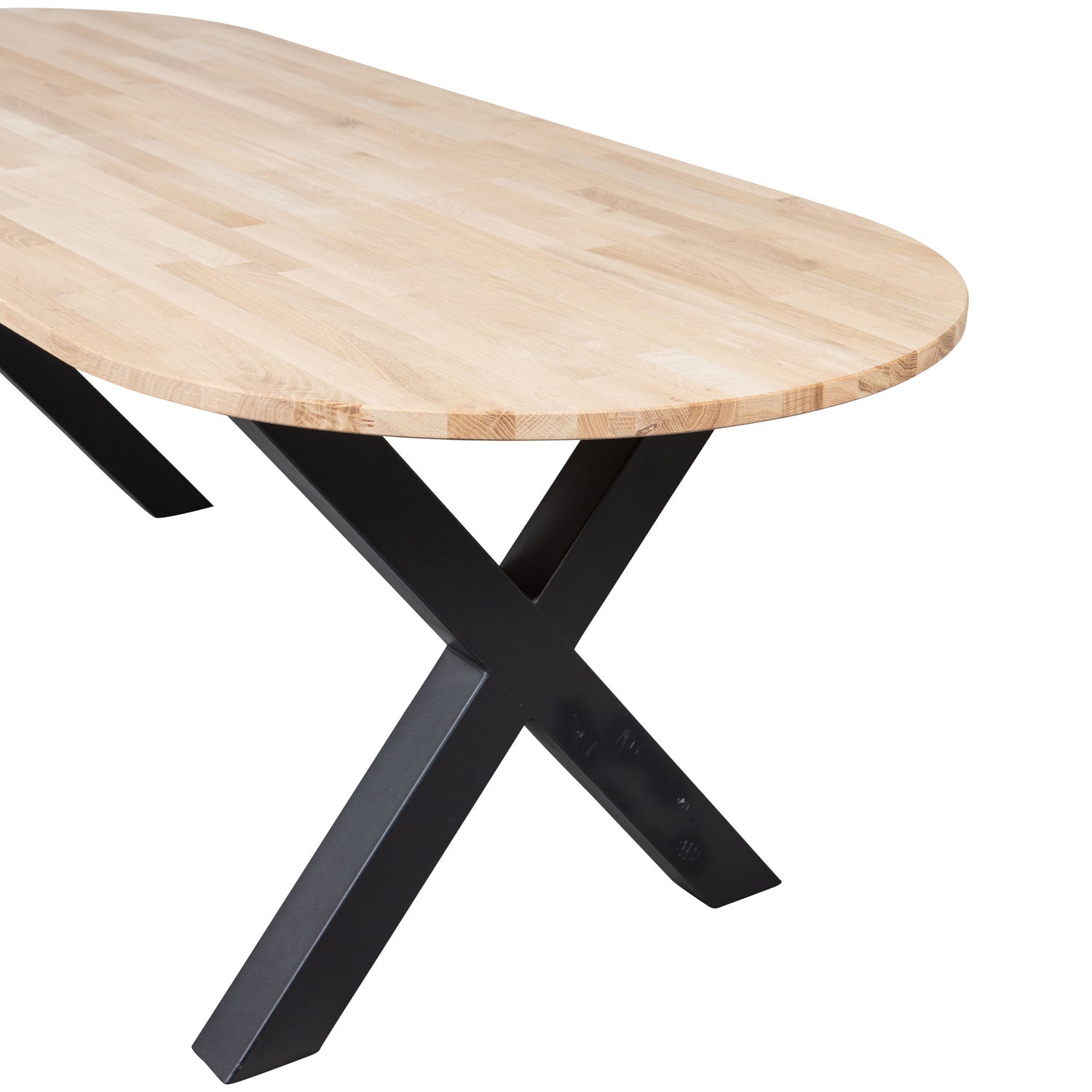 Ovale tafel TABLO eiken met een X-vormige basis