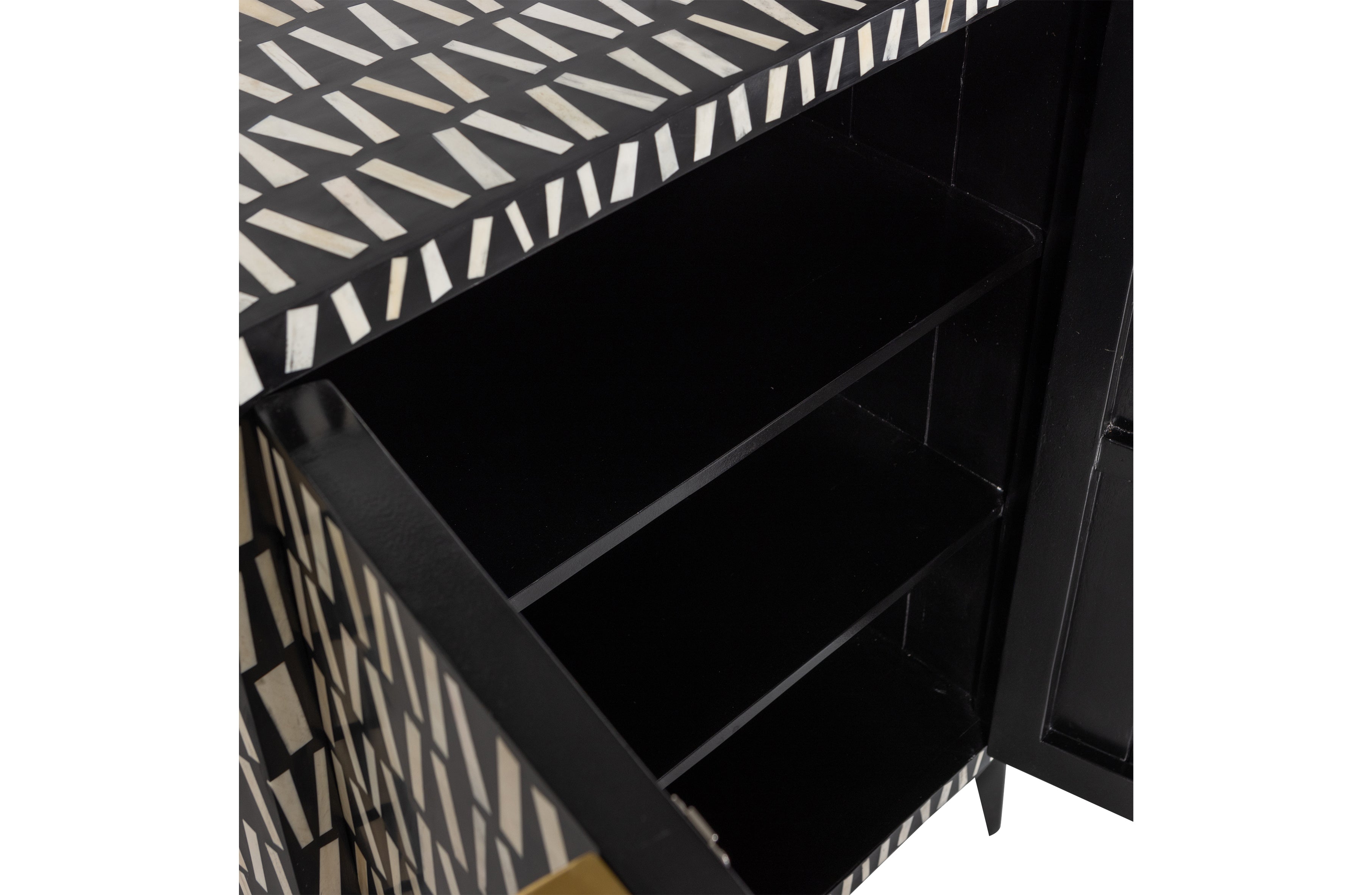 Menne schwarze Brust von Schubladen mit Weiß