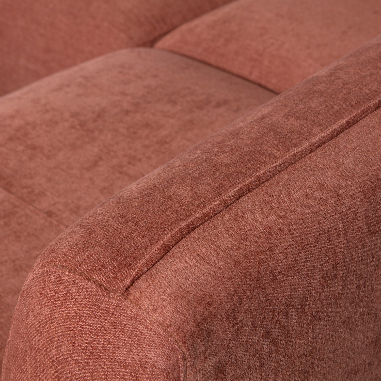 A corner in the shape of the right -sided polly rose