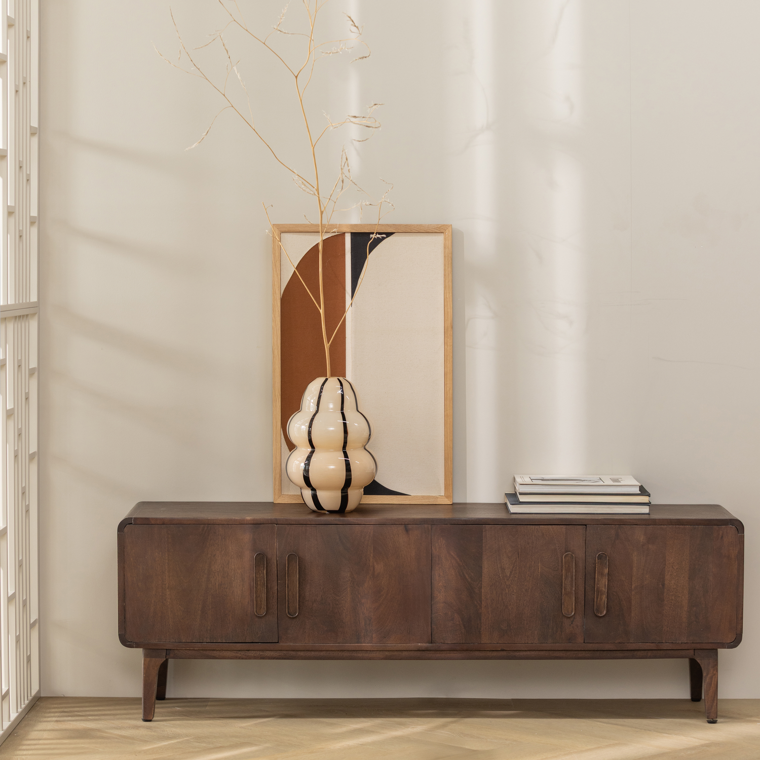 RTV-Sideboard LIYA aus Mangoholz