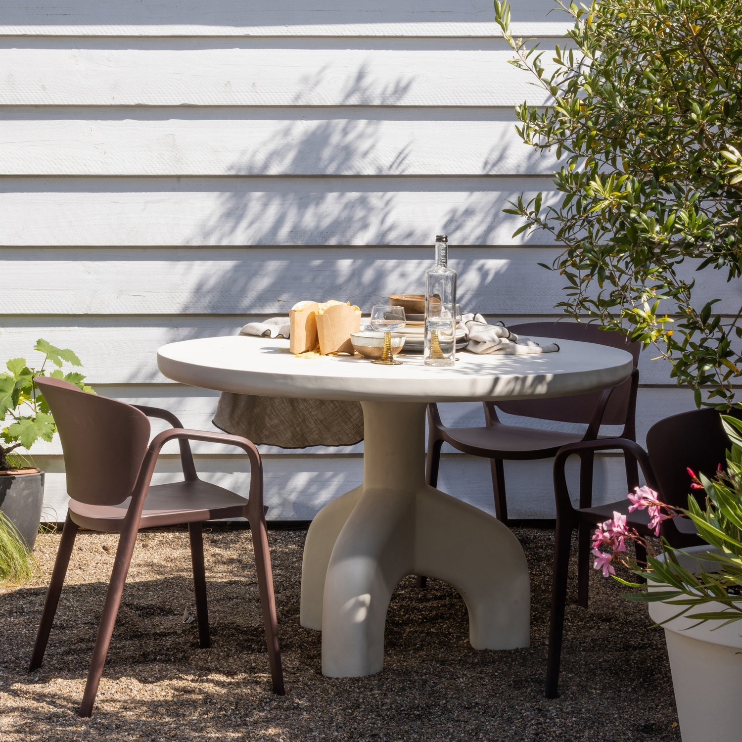 LUNO Cream Round Garden Table
