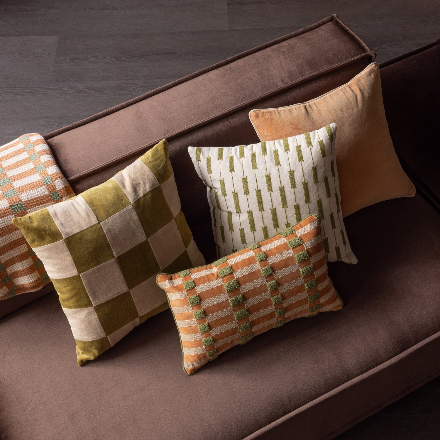 VOLA Cushion Set Green with Orange