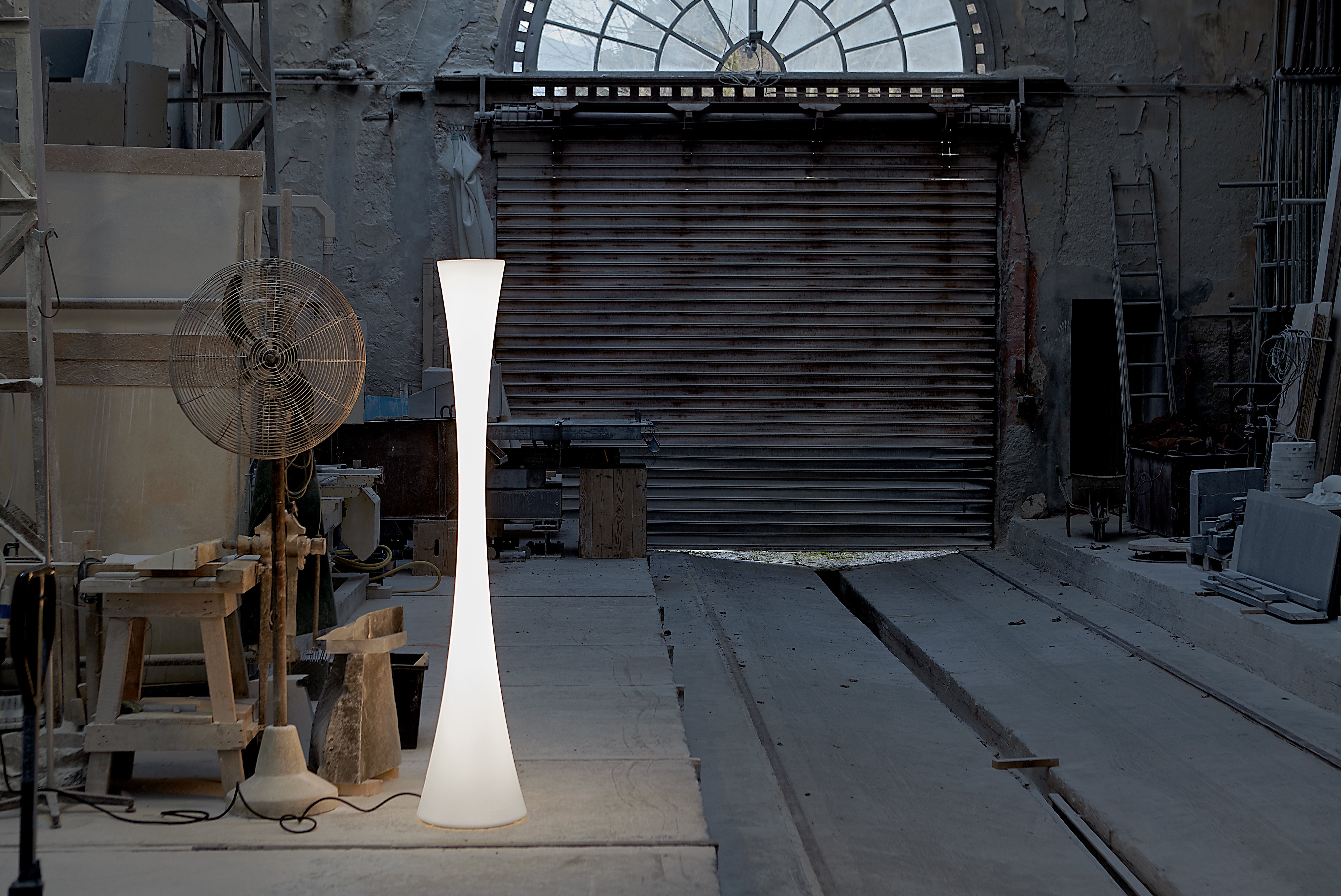 BICONICA Vloerlamp in glanzend wit