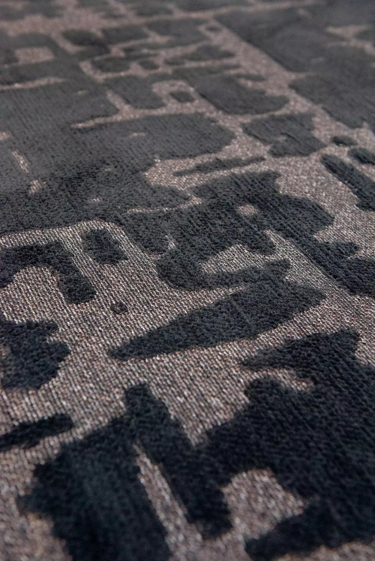 BAOBAB BLACK WATER Oval Rug Black