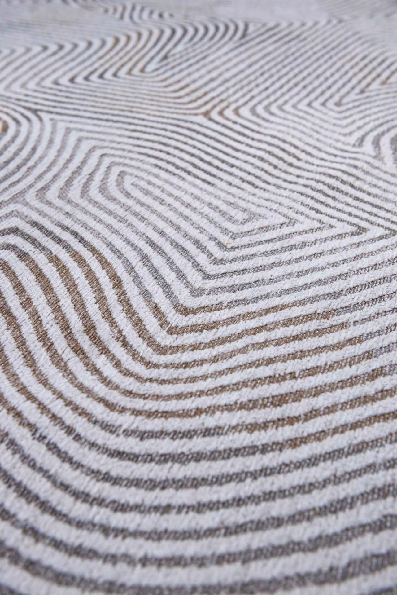 Ovale vloerkleed CORAL OYSTER WHITE wit met grijs