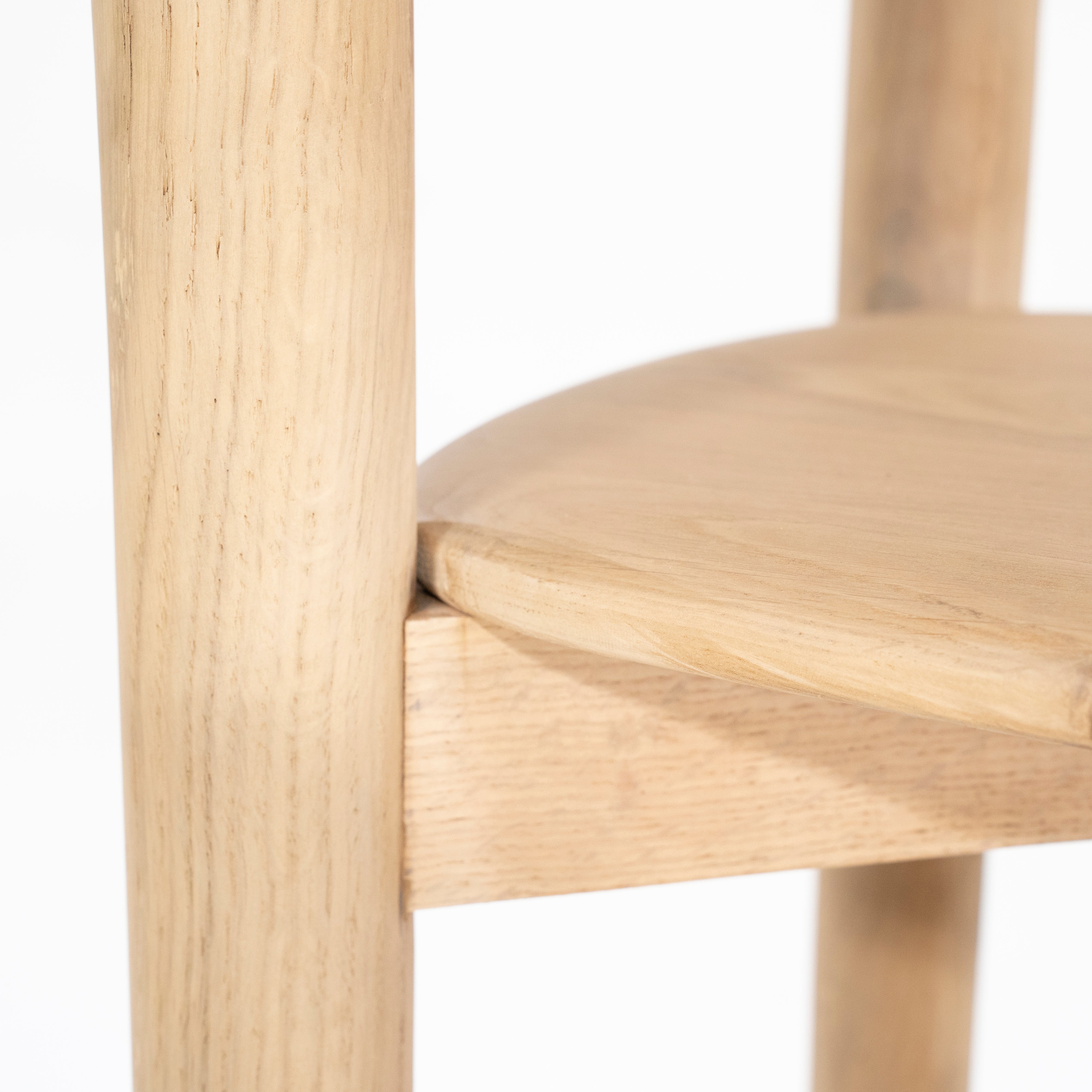 Regal SELBU aus Eichenholz