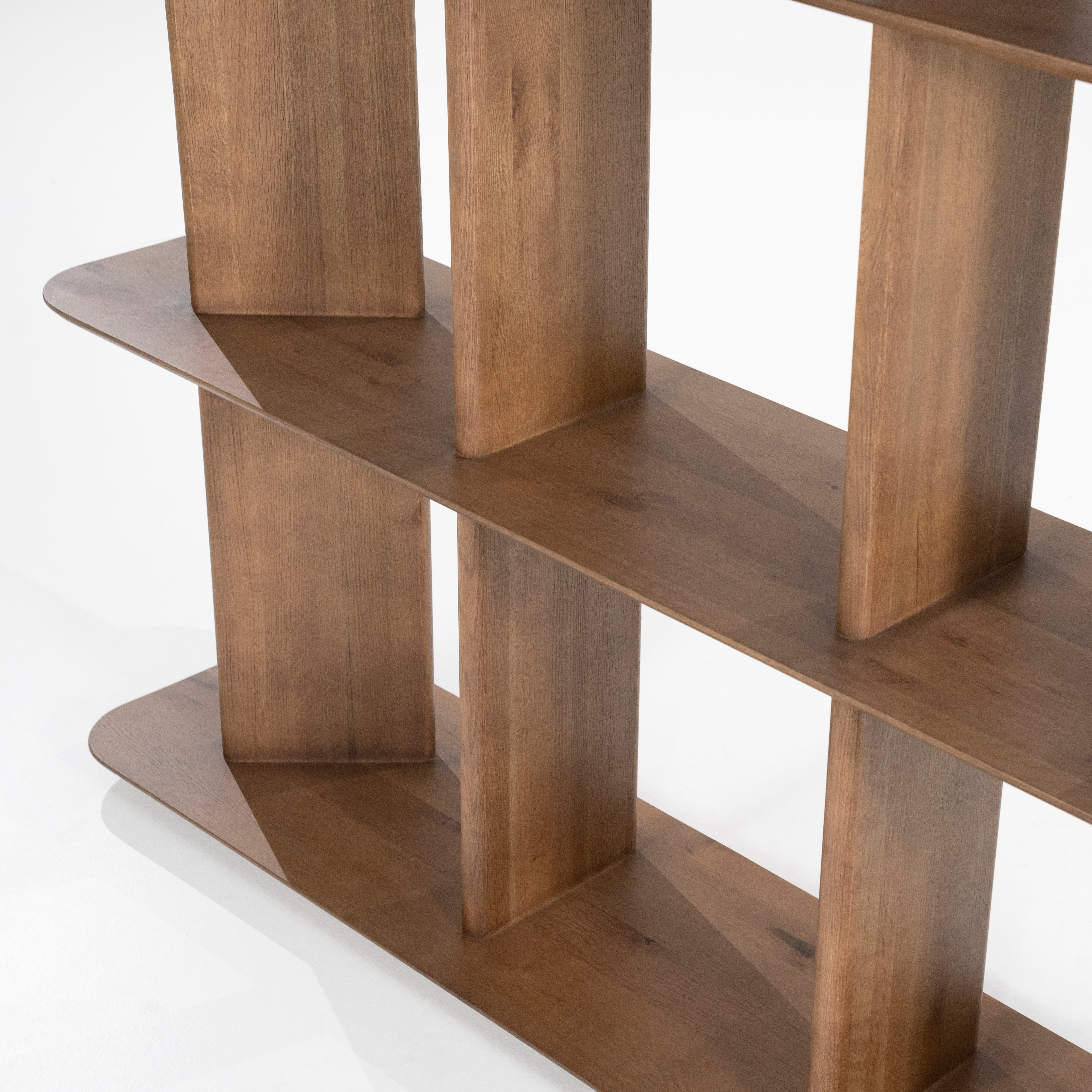 Boekenkast TY donker eikenhout