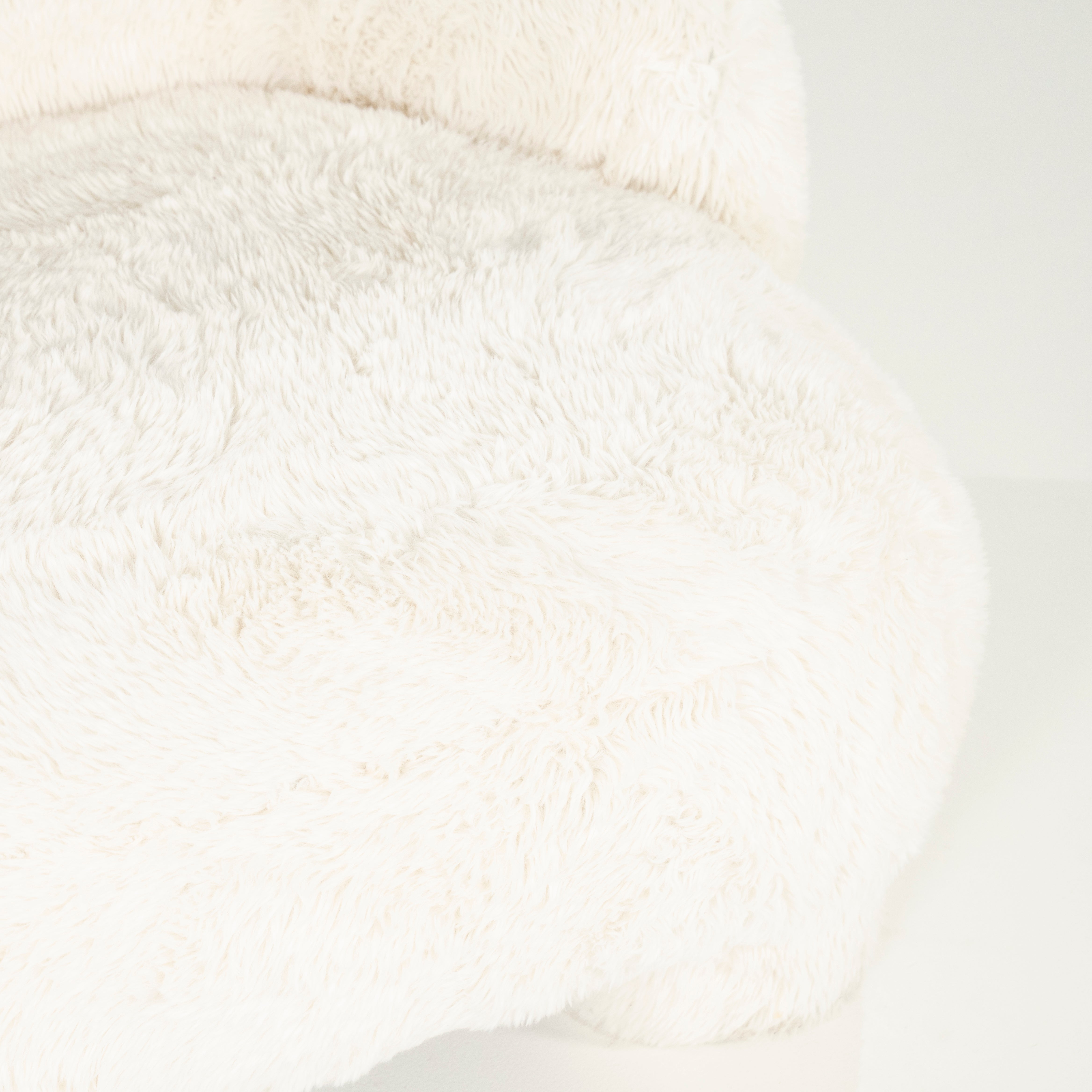 Fauteuil SAMSON met crème vacht