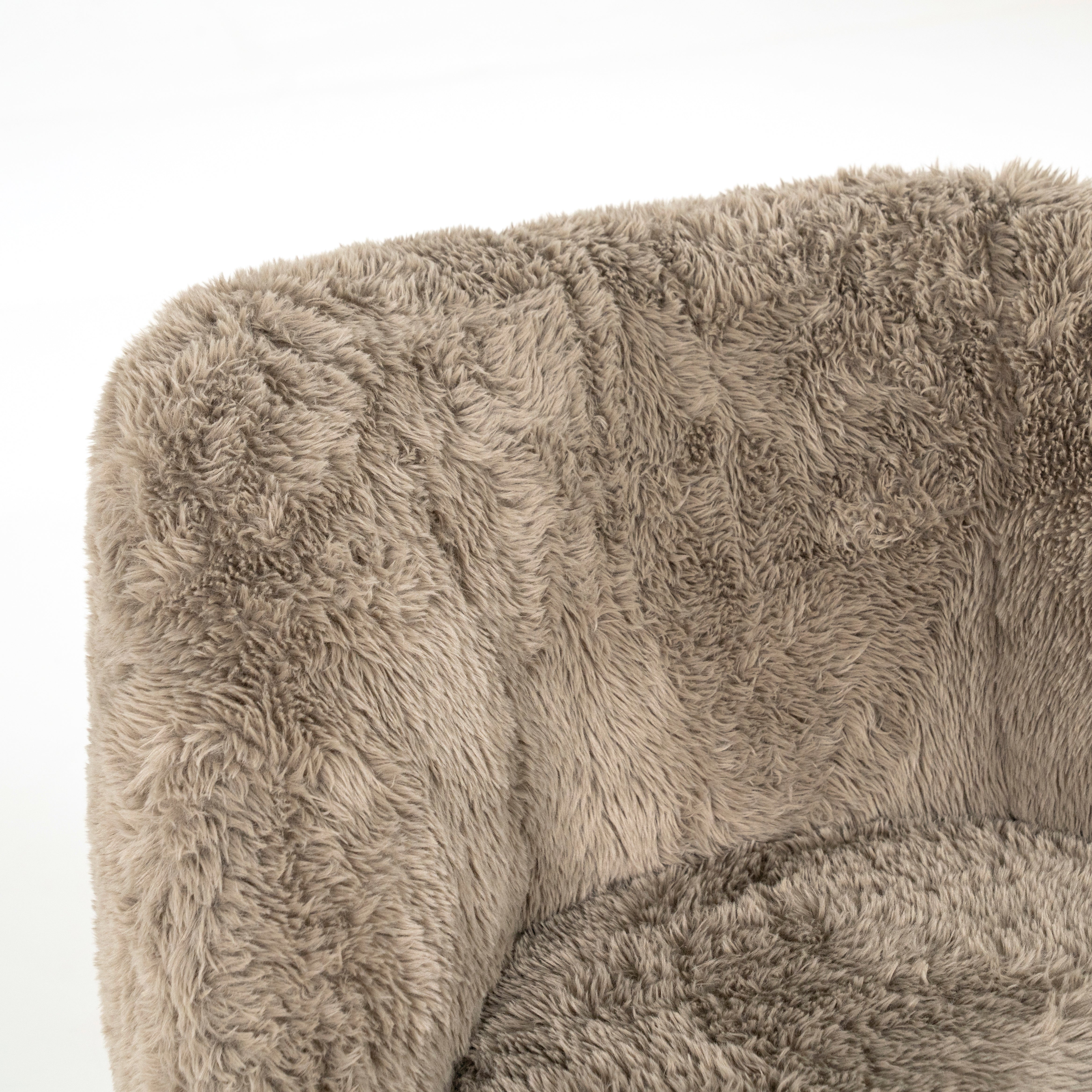 Fauteuil SAMSON met taupekleurige vacht
