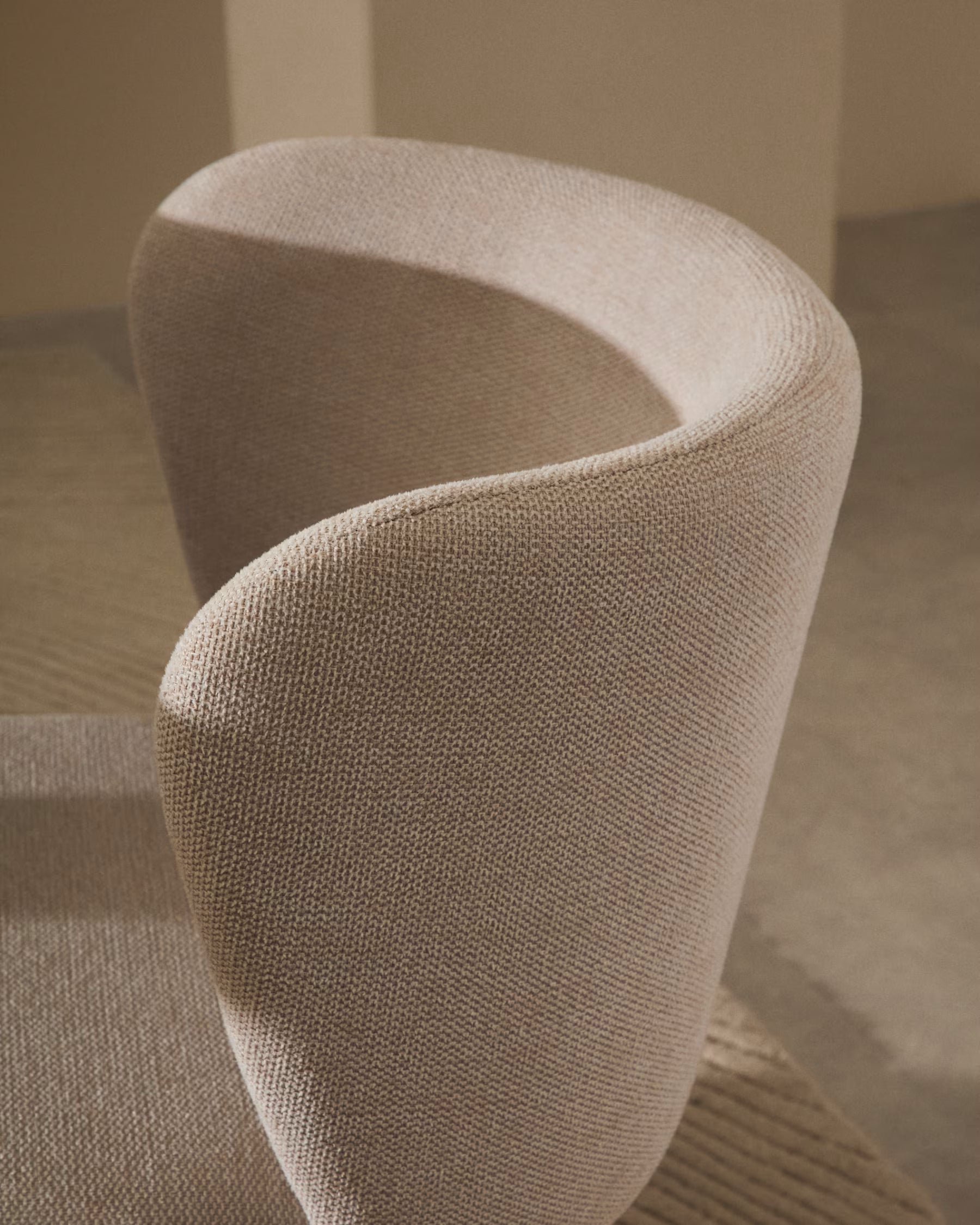 Stoel in chenille stof CISELIA beige met beige basis