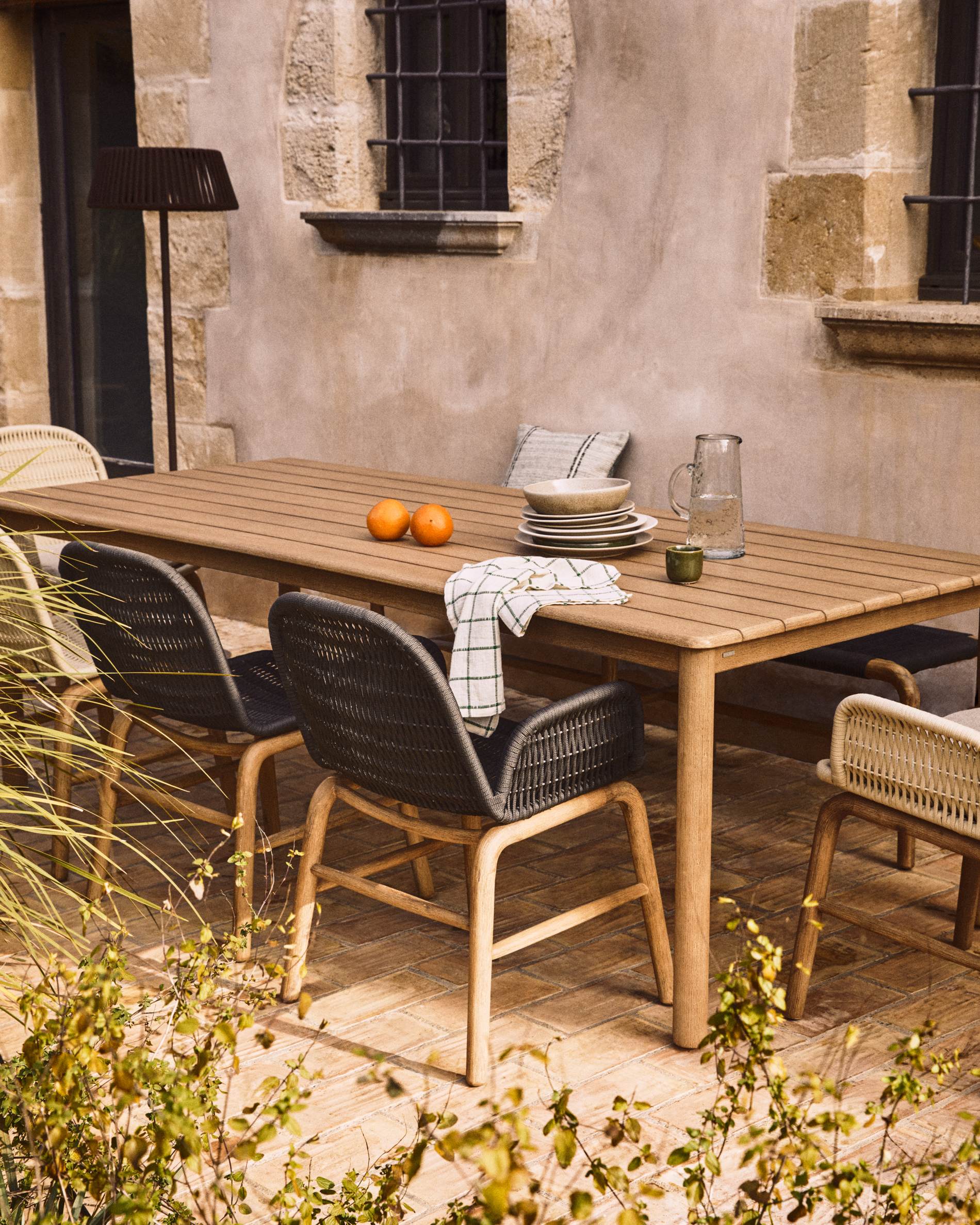 Gartenstuhl mit Armlehnen ALIPA dunkelgrau