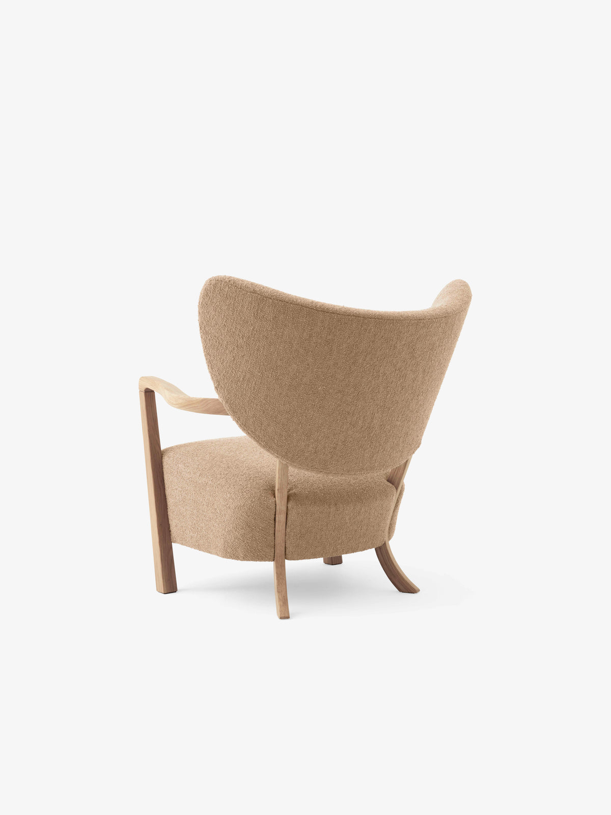WULFF ATD2 fauteuil gestoffeerd met een eiken basis