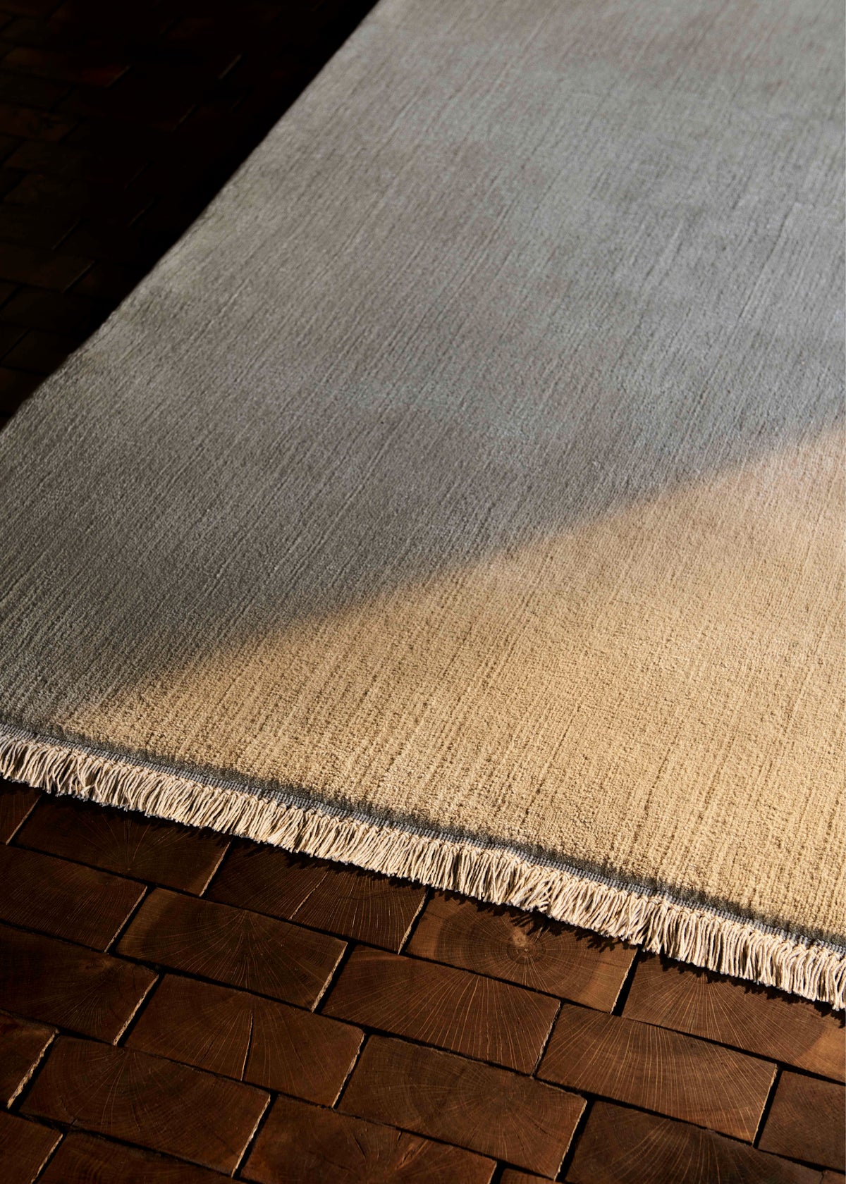Vloerkleed met franjes THE MOOR goudbruin