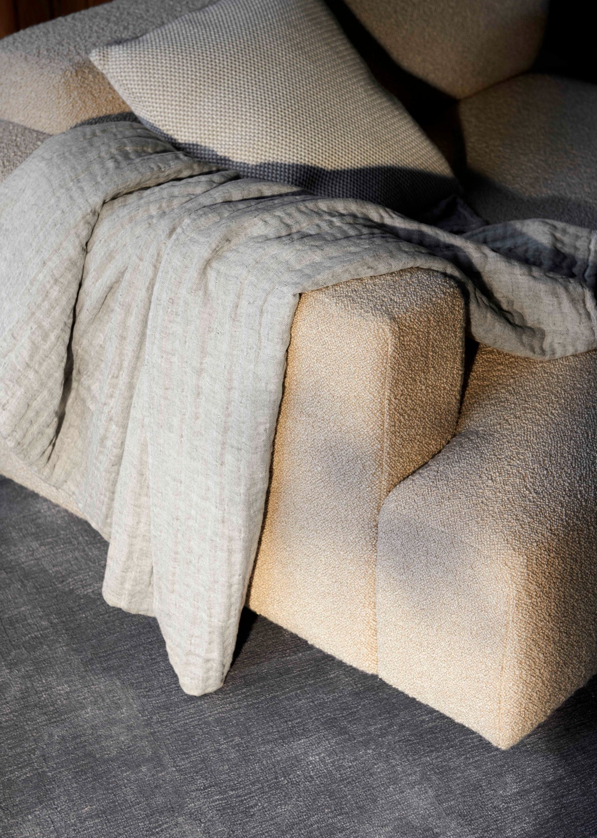 Modulaire linkerhoekbank 4-persoons DEVELIUS crème