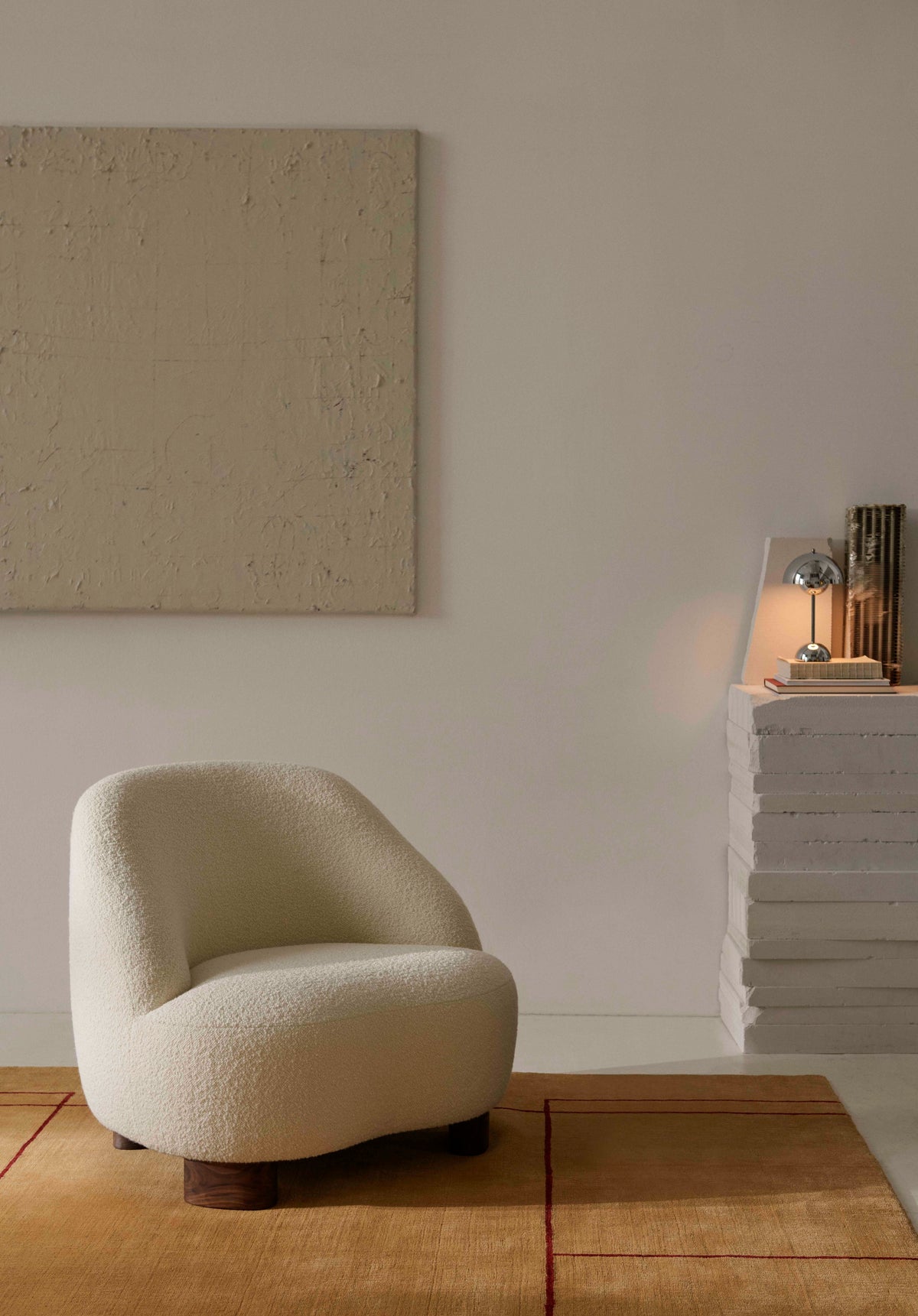 Fauteuil MARGAS LC1 gestoffeerd met een zwarte eiken basis