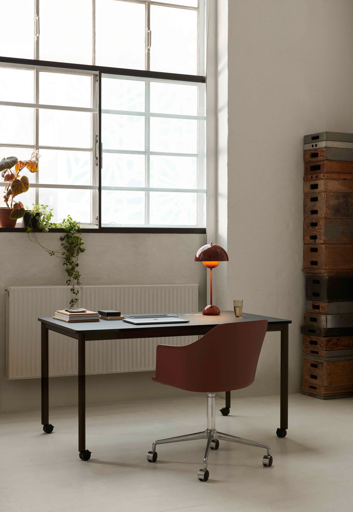 Bureau stoel RELY HW53 rood met zwarte aluminium basis