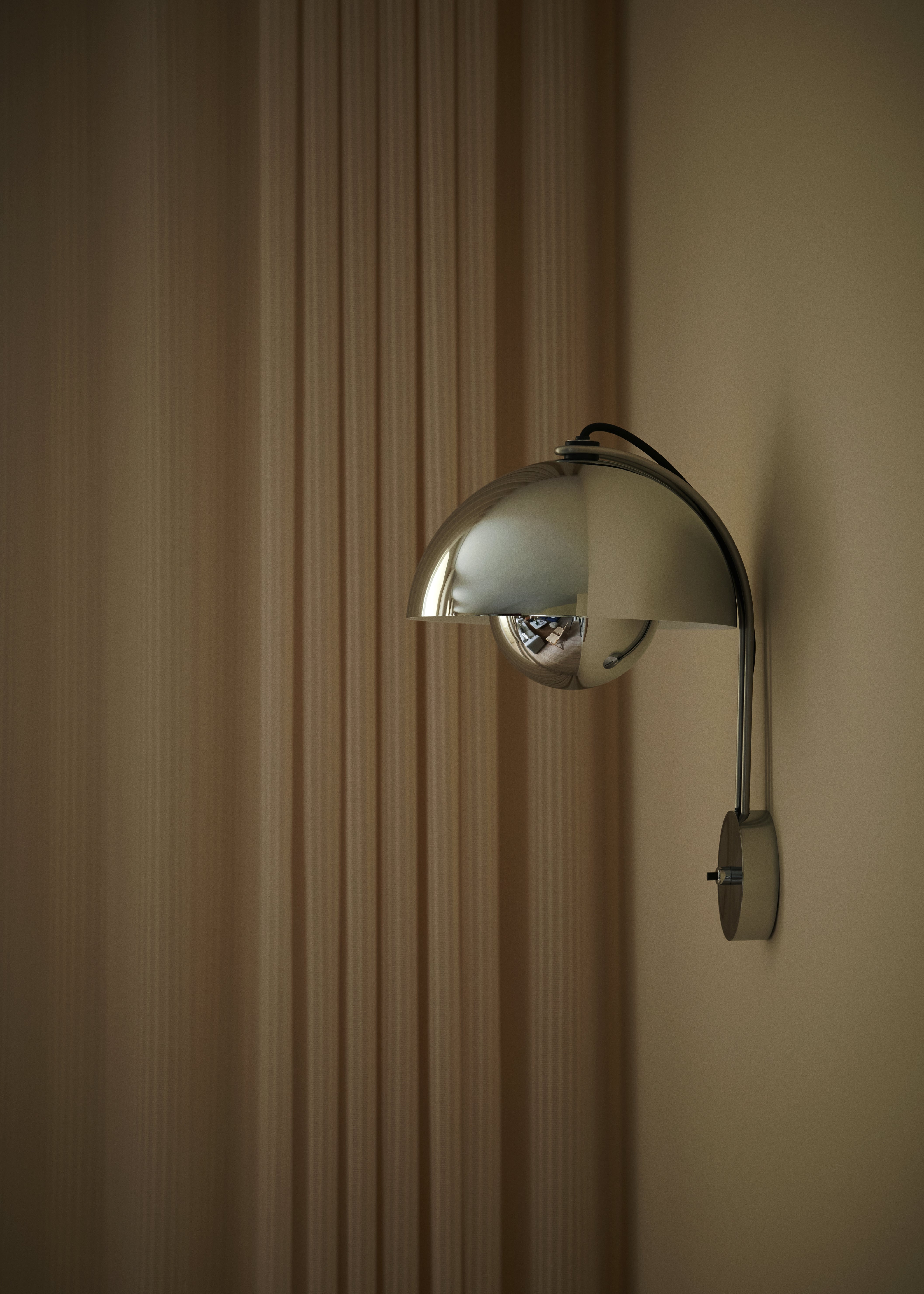 Wandlamp FLOWERPOT VP8 chroom