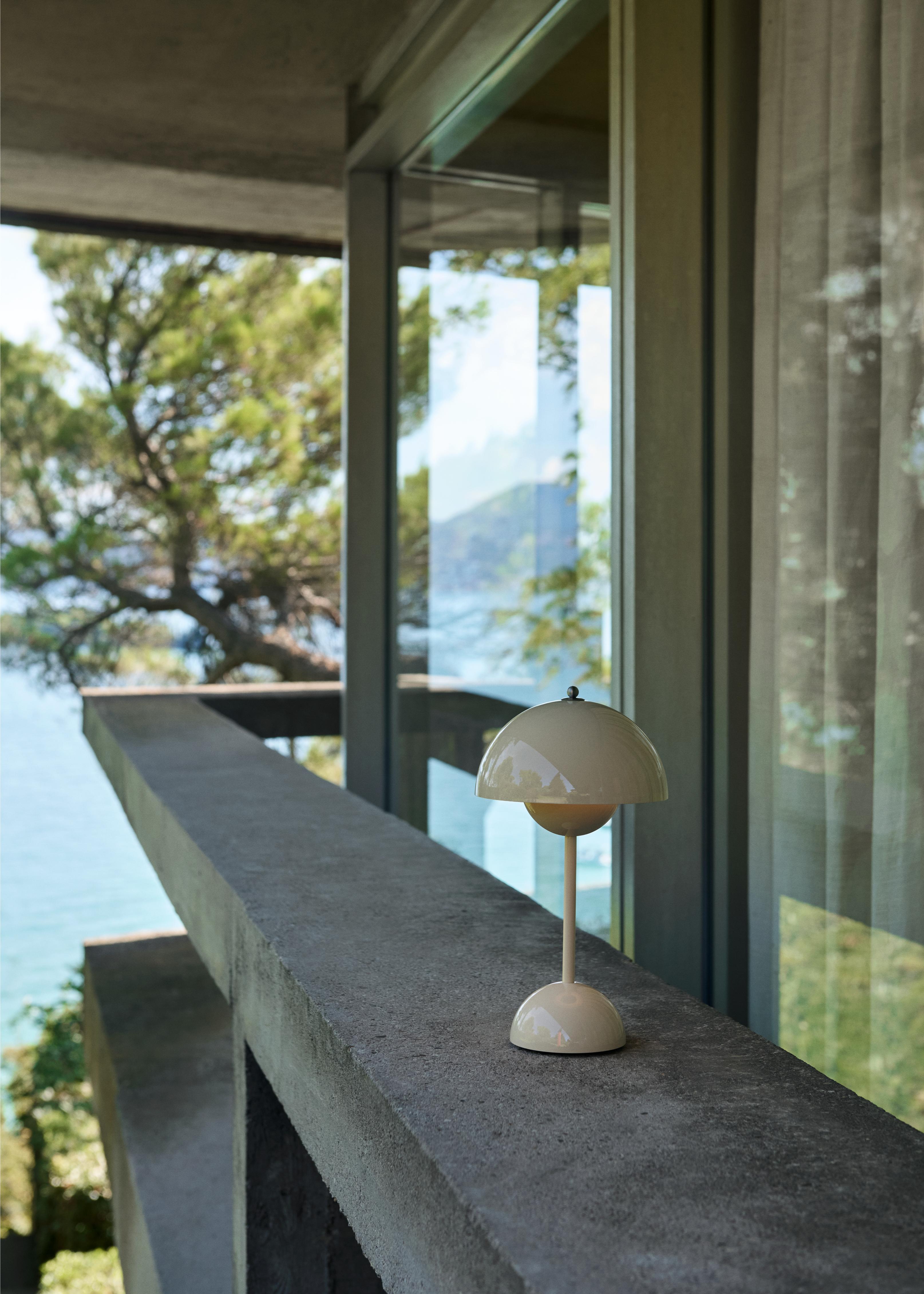Draagbare lamp FLOWERPOT VP9 ivoor