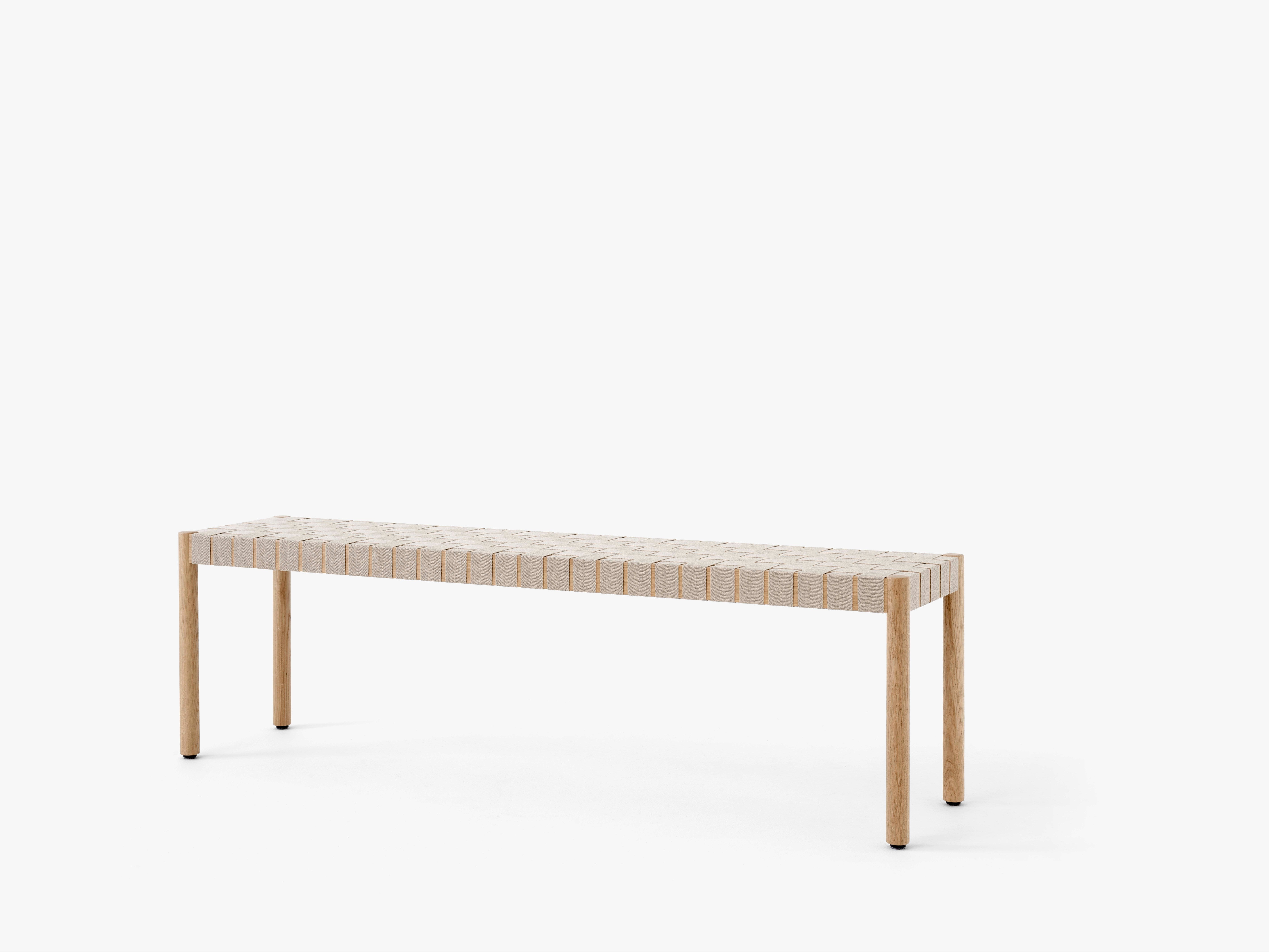 BETTY bank met beige geweven zitting en gelakt eikenhout
