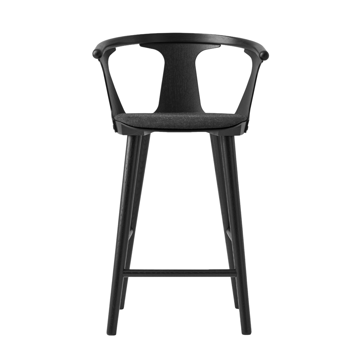 Hocker IN BETWEEN zwart gelakt eiken met een gestofferde zitting