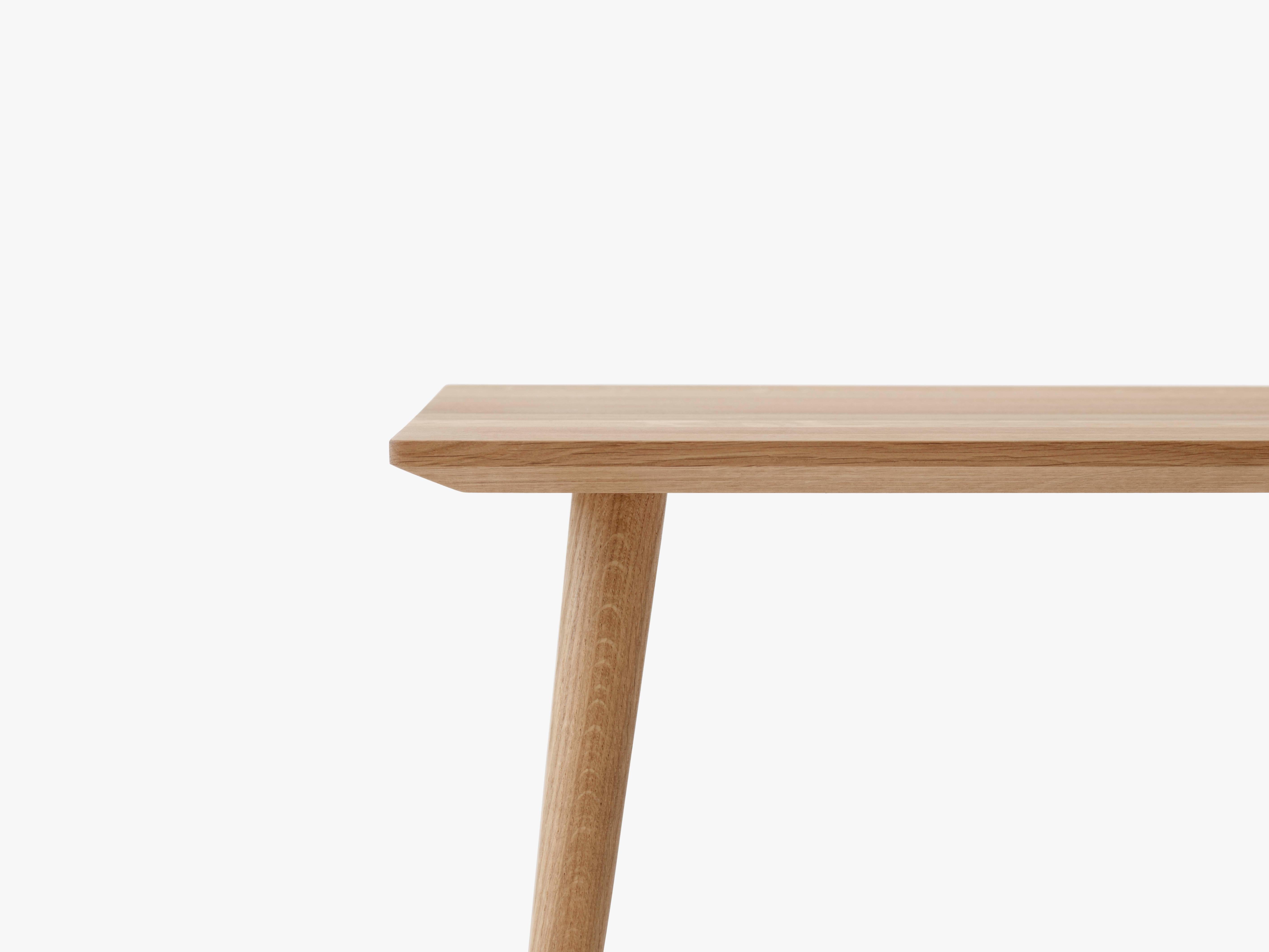 Vierkante salontafel IN BETWEEN SK24 gerookt geolied eiken