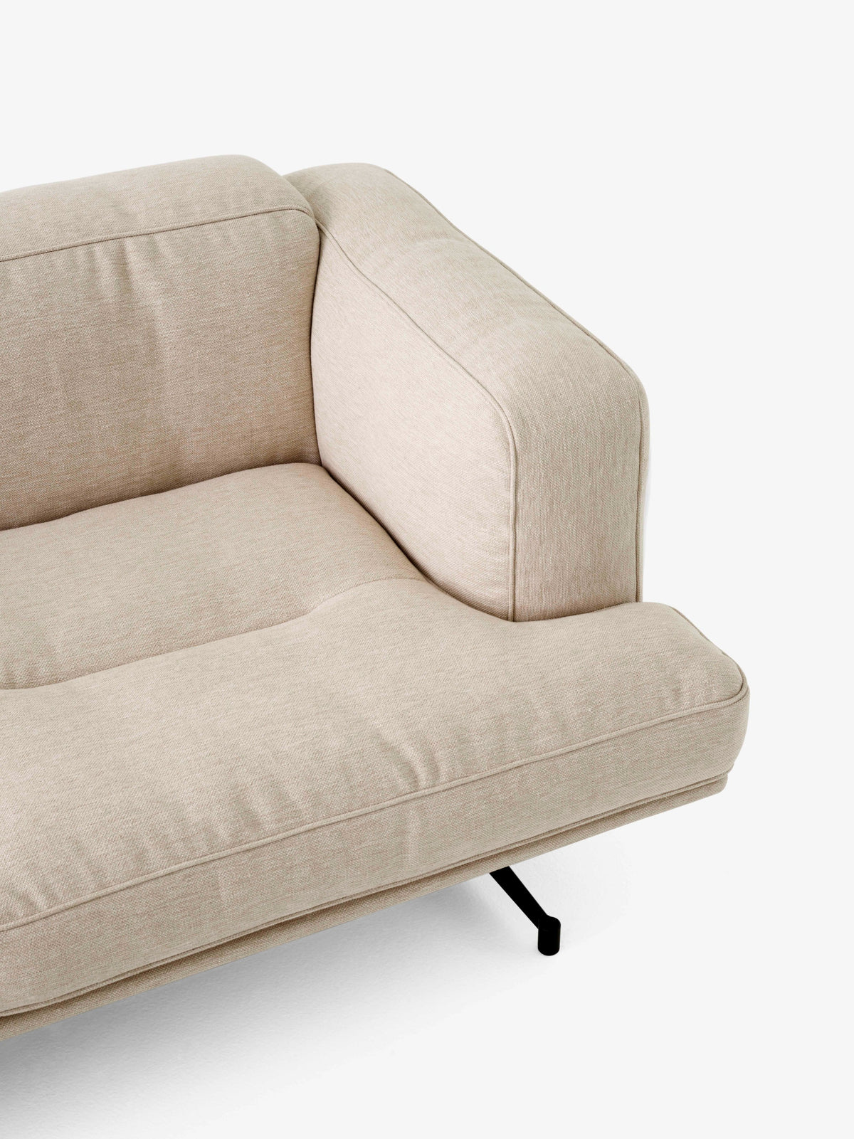 Sofa 3-zits INLAND AV23 gestoffeerd met een zwarte basis