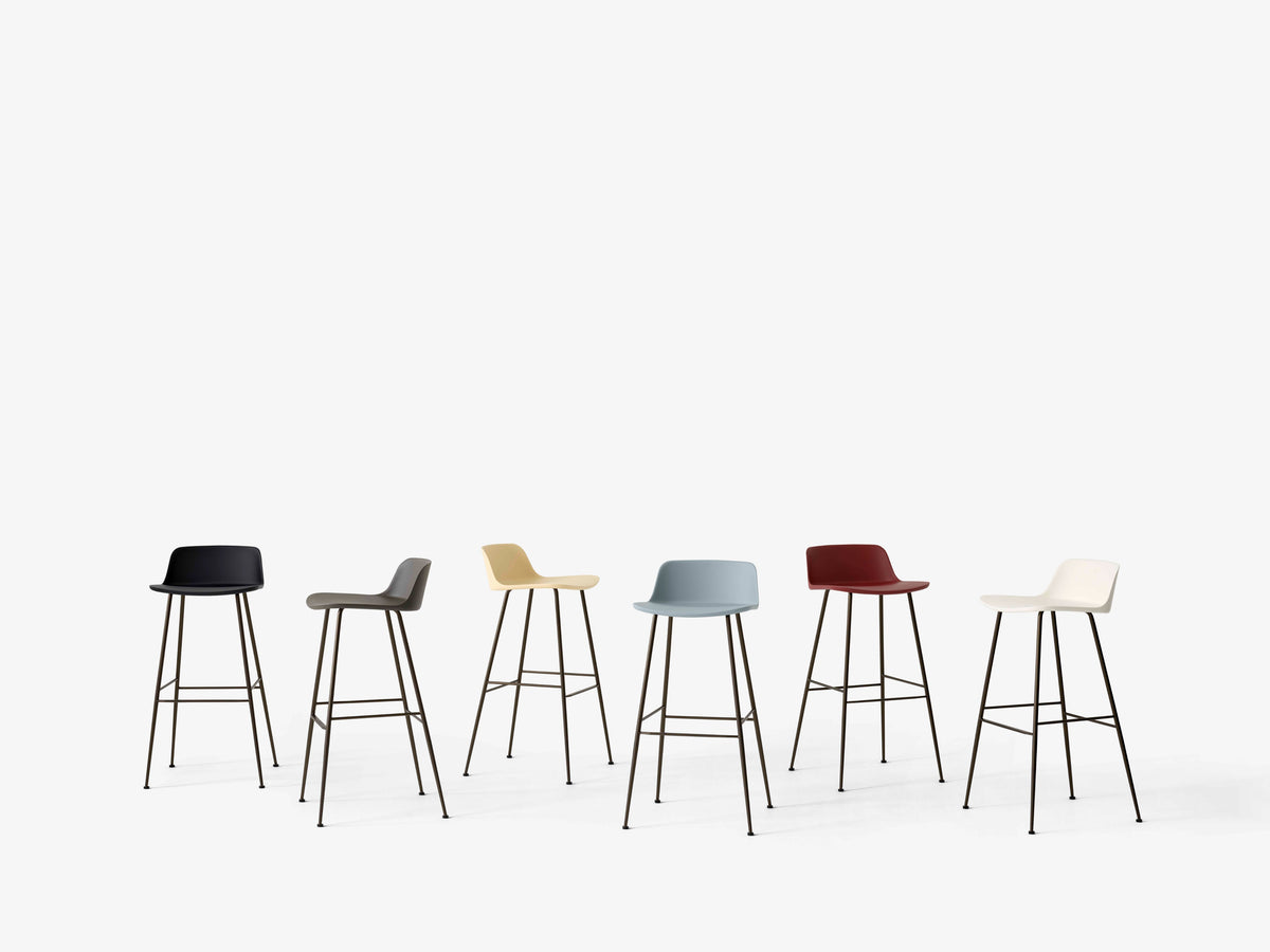 Hocker RELY zwart met een bruine stalen basis