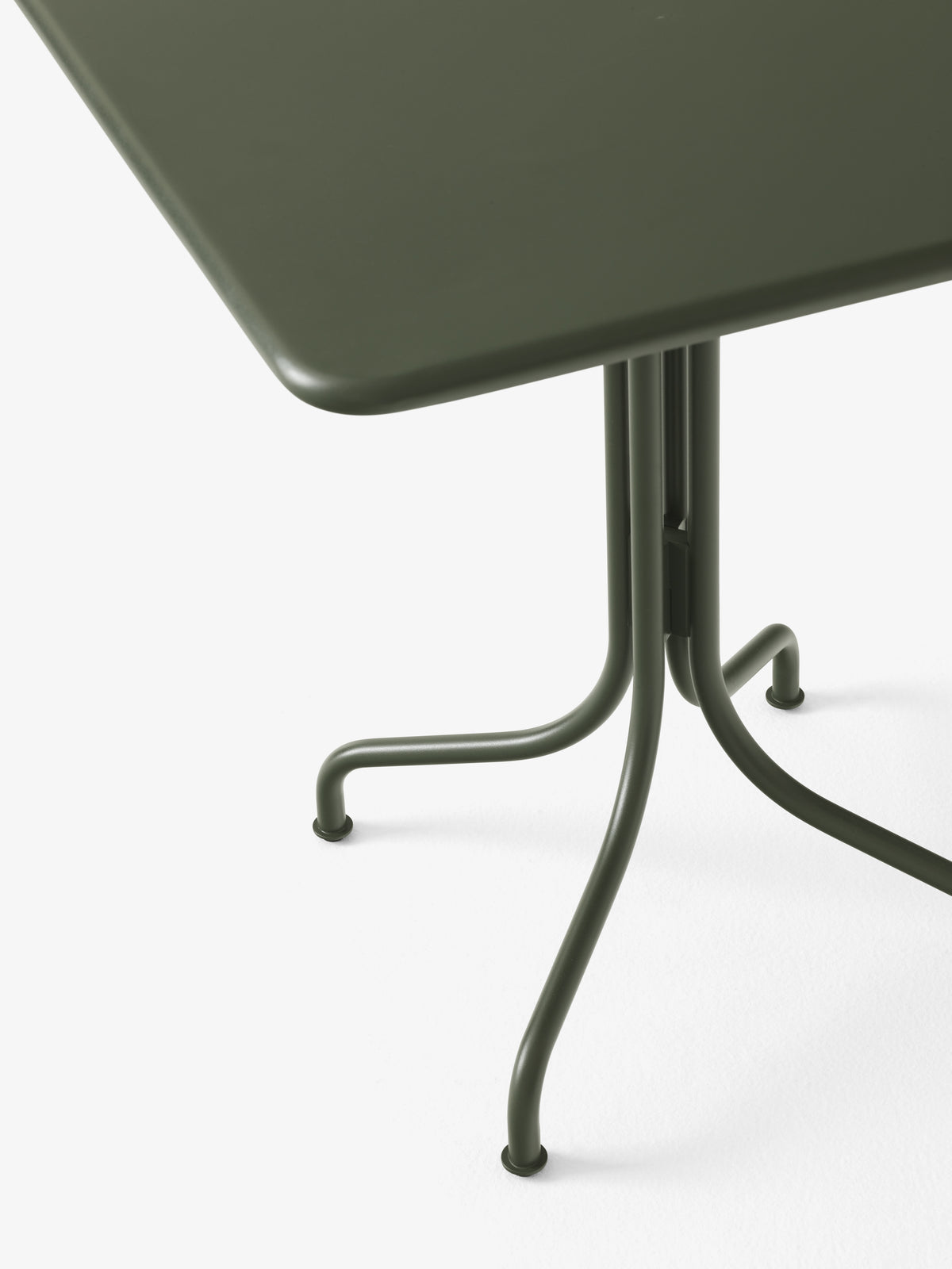 Buiten tafel THORVALD SC97 donkergroen