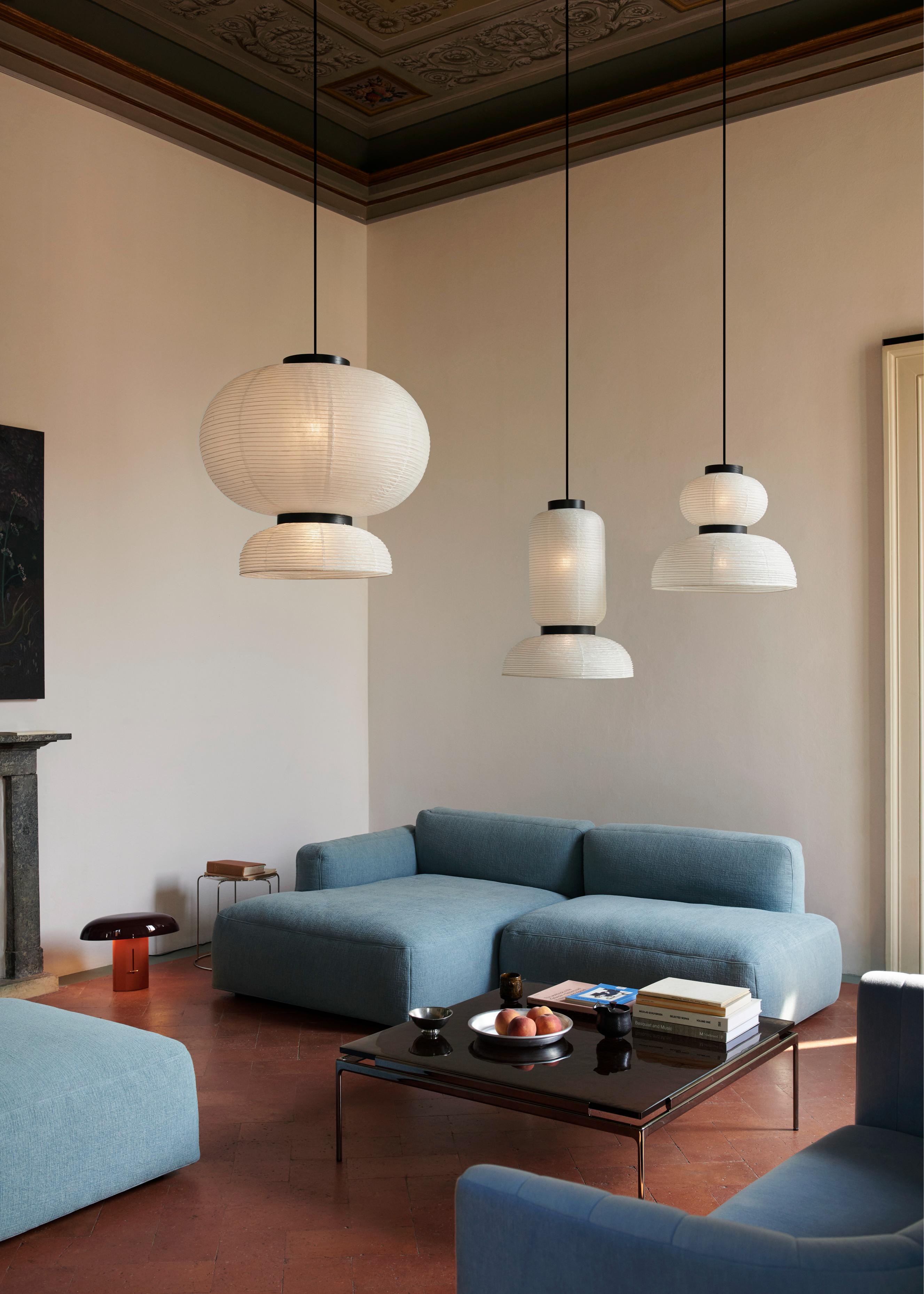 Vierkante salontafel SETT LN13 met rookglas blad en verchroomde basis
