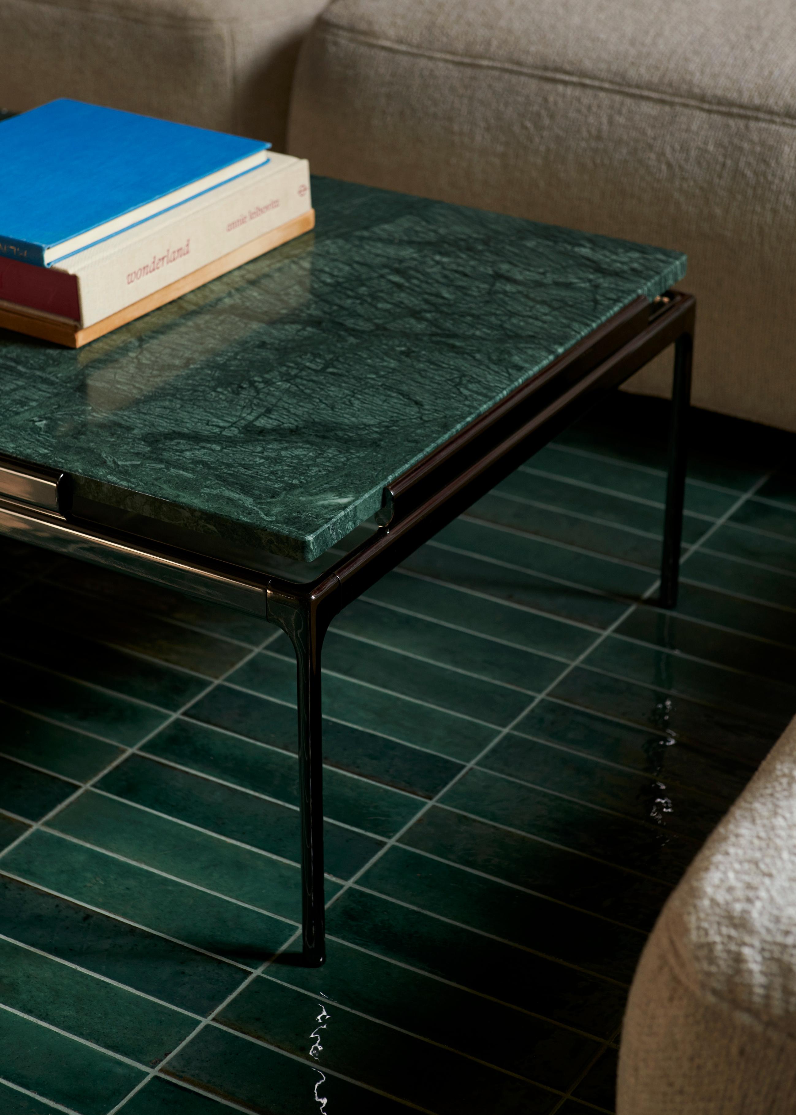 Salontafel SETT LN12 groene marmeren blad met verchroomde basis