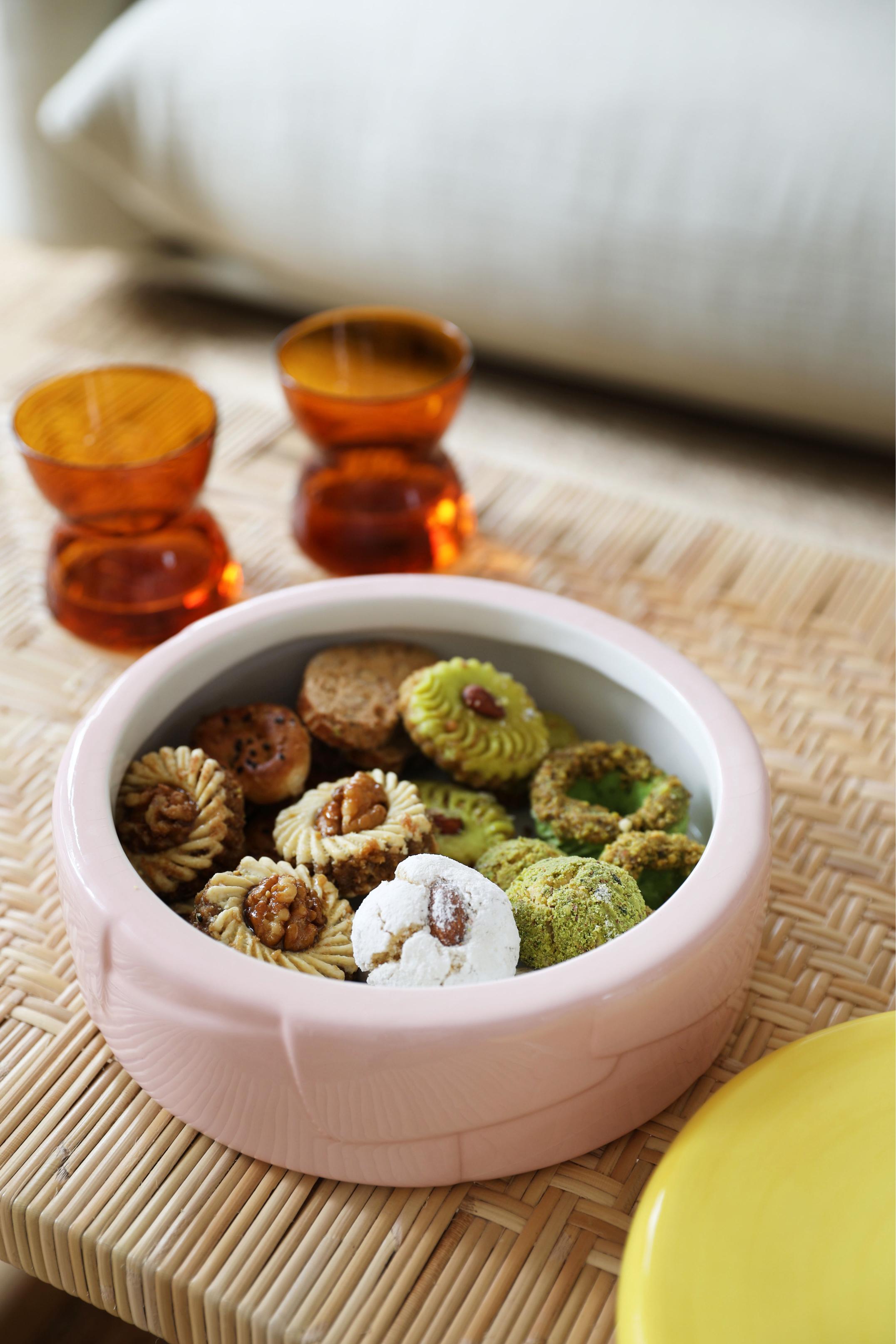 Roze FLAKE opbergdoos met gele deksel