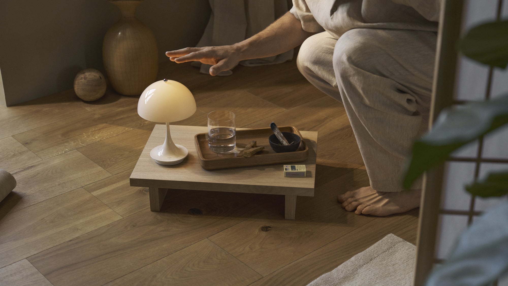 Draagbare lamp PANTHELLA 250 beige opaal