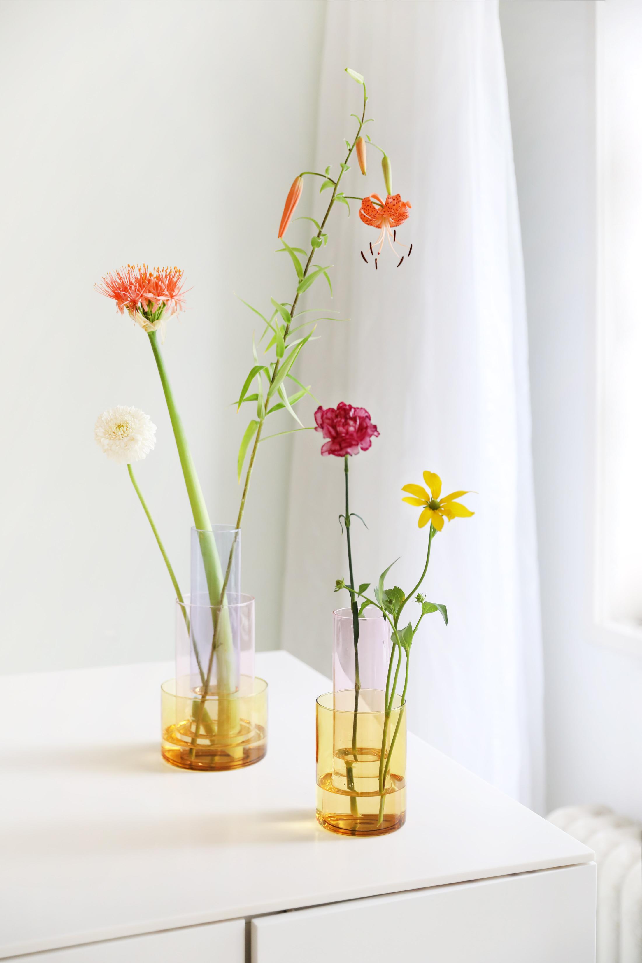 Vase AMPHI rosa mit Gelb