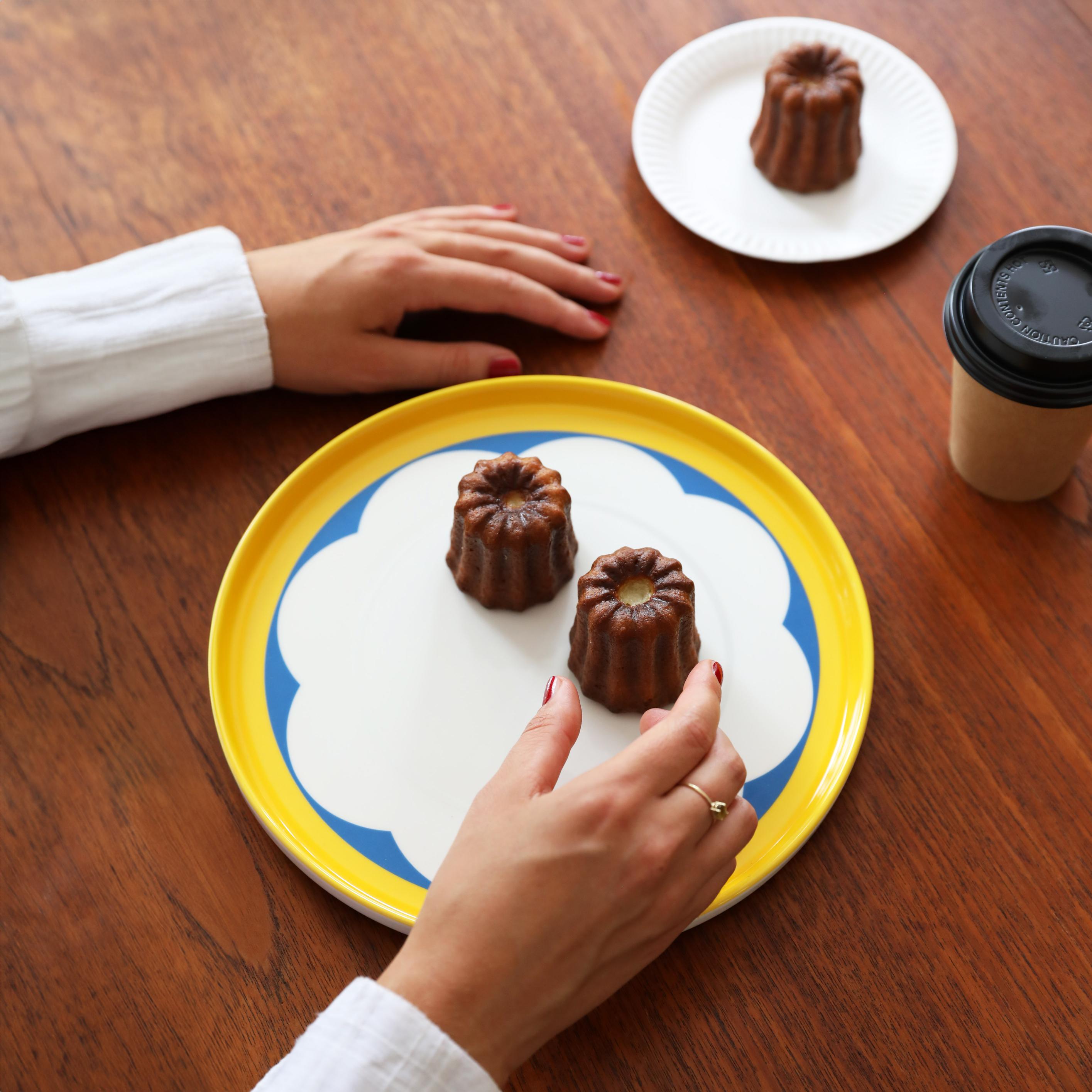 Essplatte DAYDREAM ARCH weiß mit Gelb und Blau