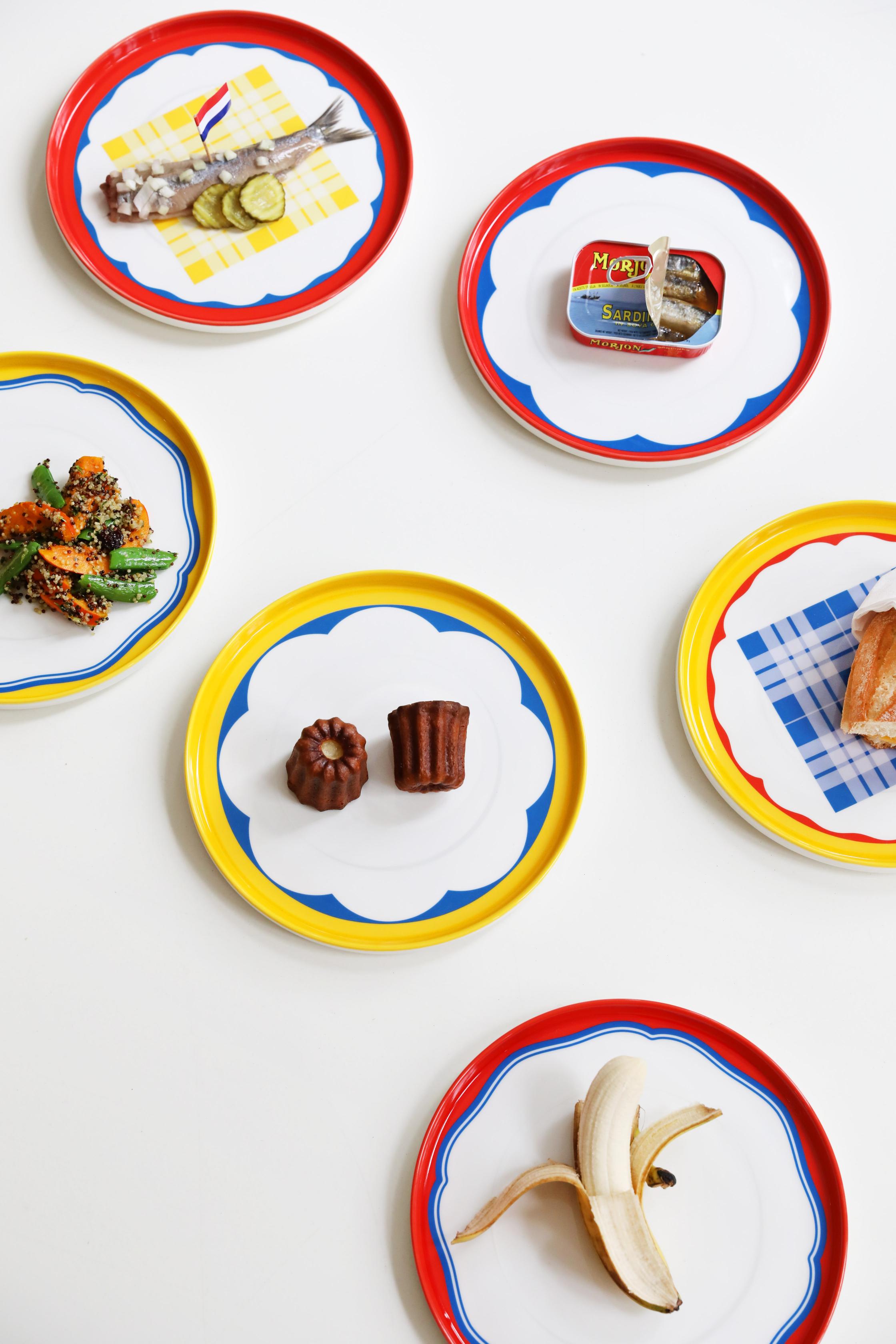 Dinerbord DAYDREAM ARCH wit met rood en blauw