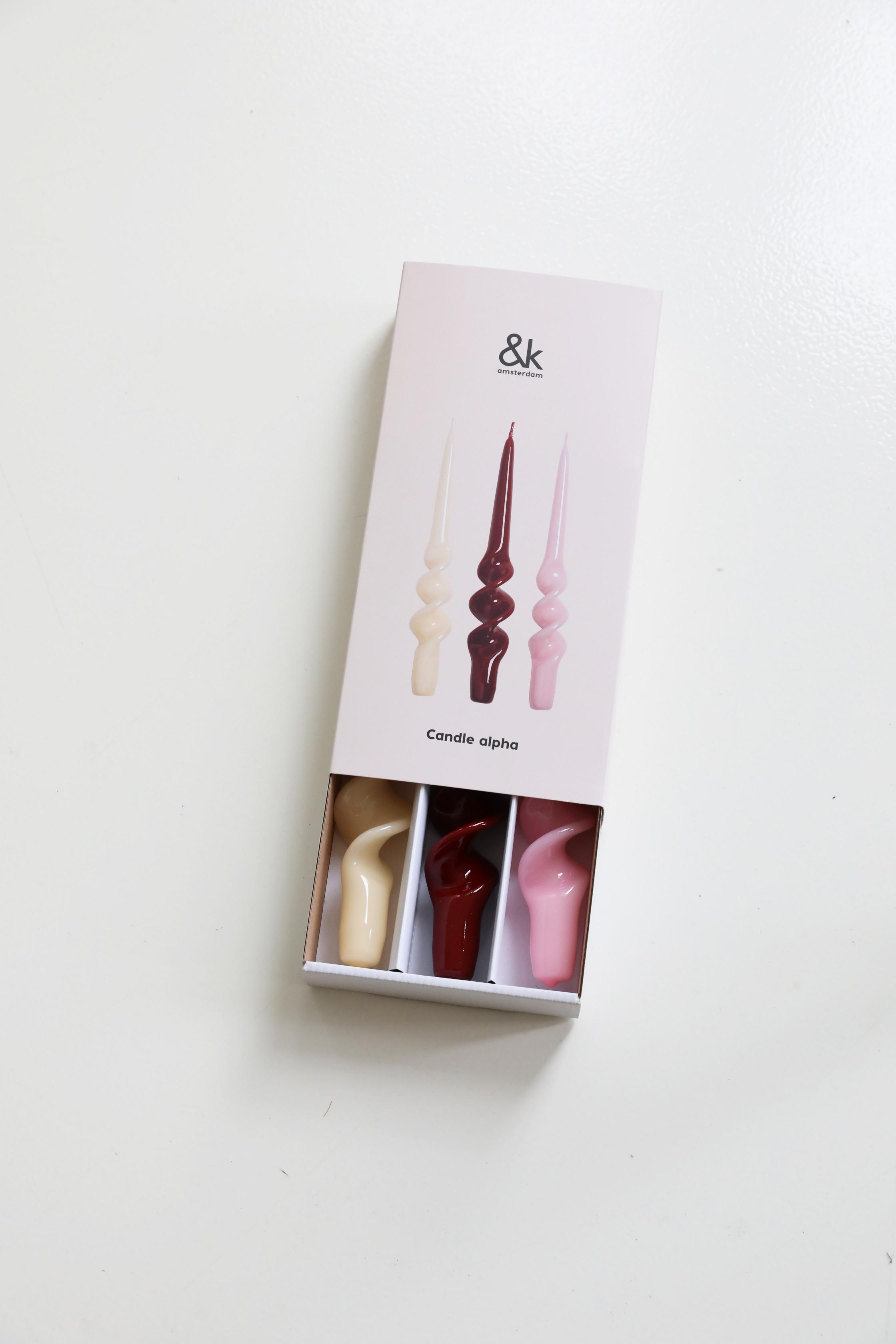 Set von Kerzen ALPHA REDS rosa mit burgunderrot und gelb