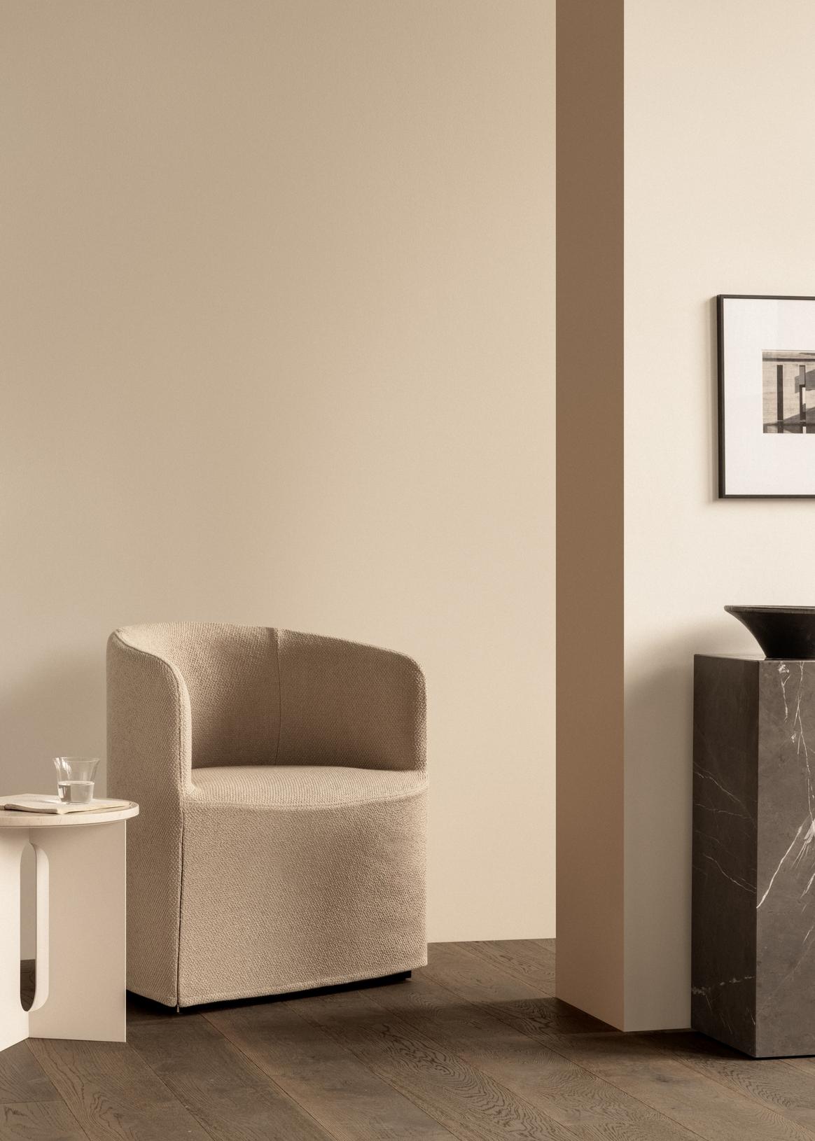 ANDROGYNE cream side table