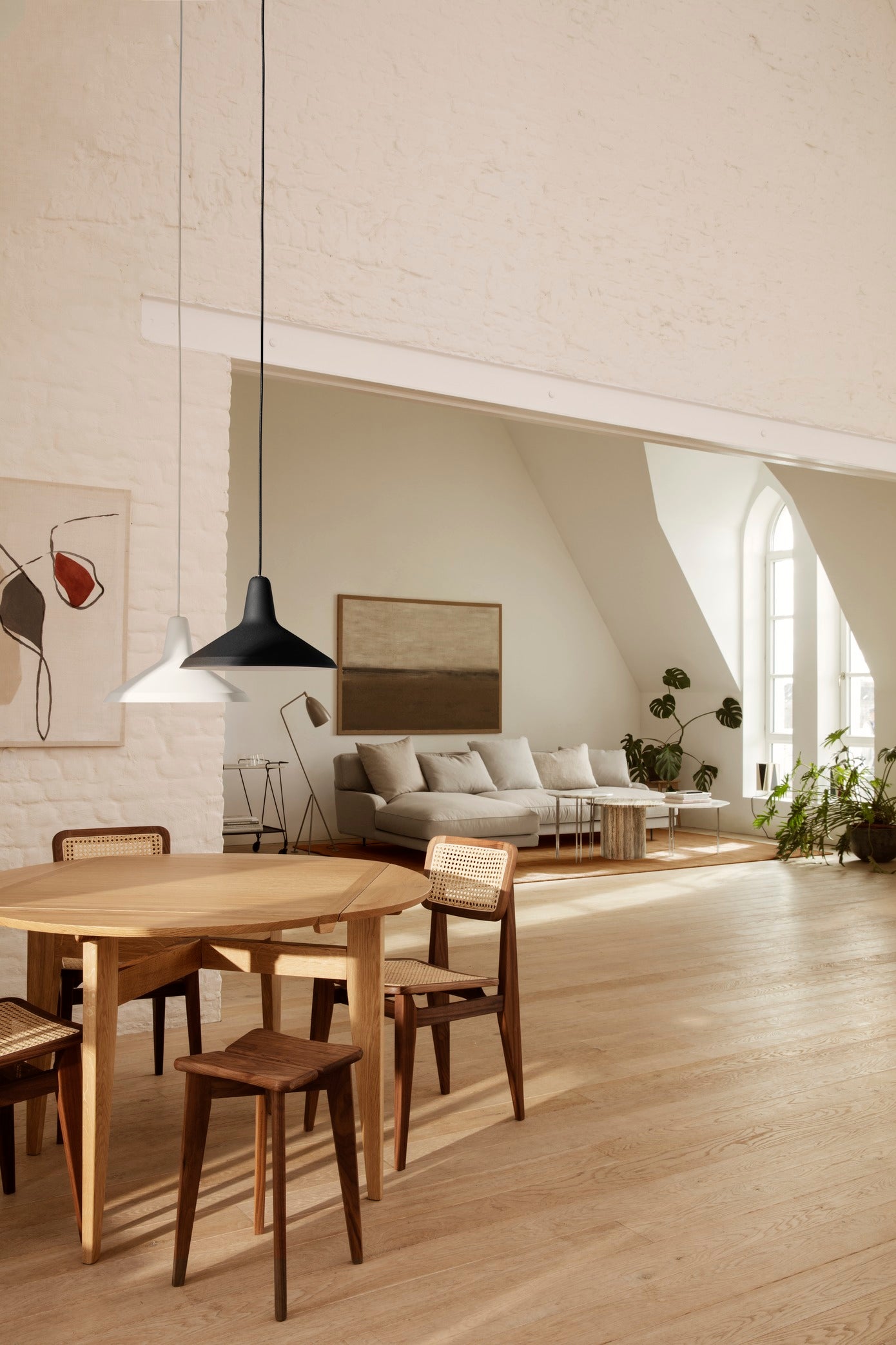 C-CHAIR Stuhl aus Walnussholz